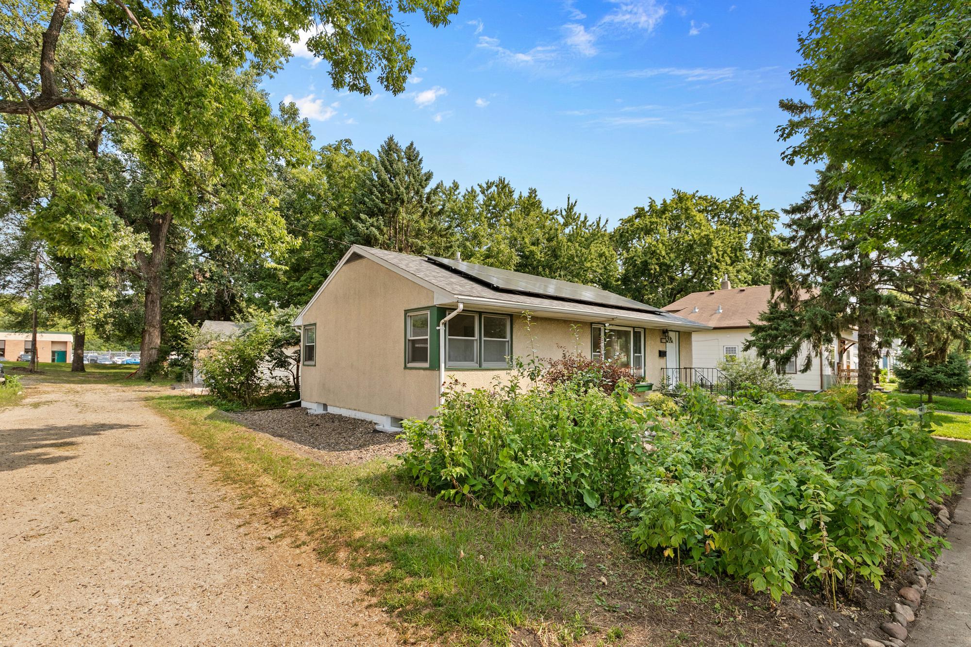1081 Hubbard Avenue Property Photo 27
