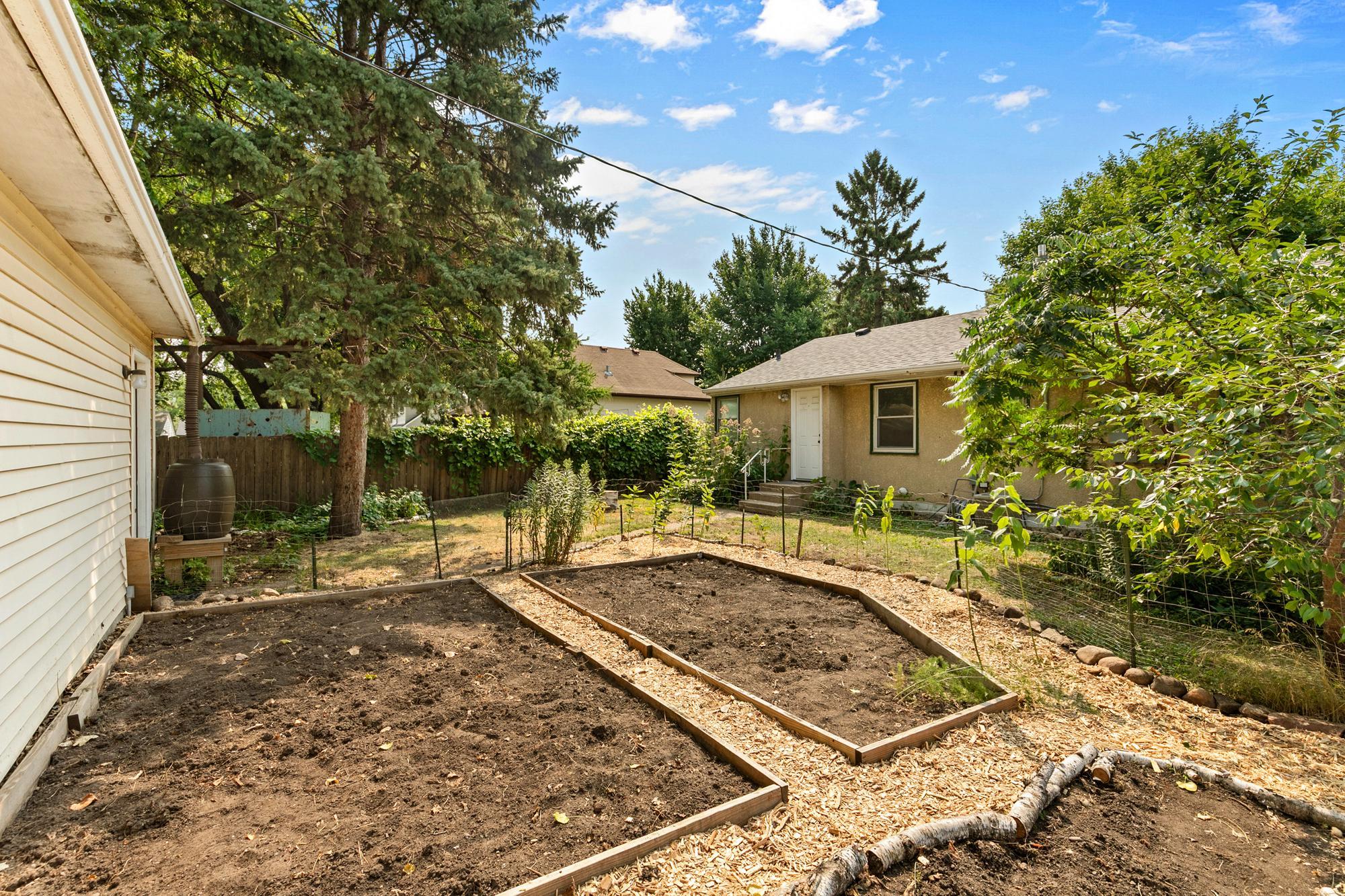 1081 Hubbard Avenue Property Photo 29