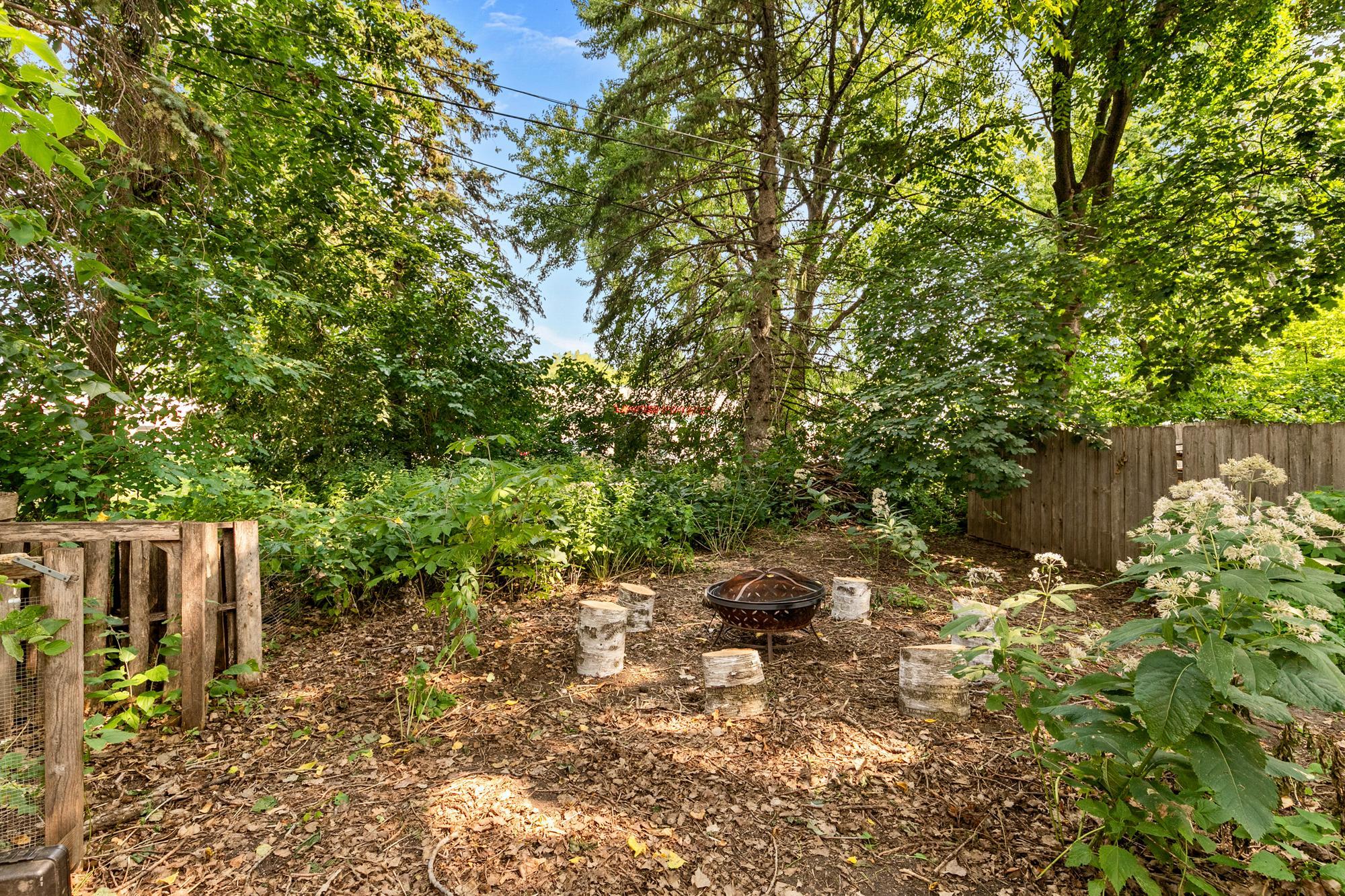 1081 Hubbard Avenue Property Photo 33