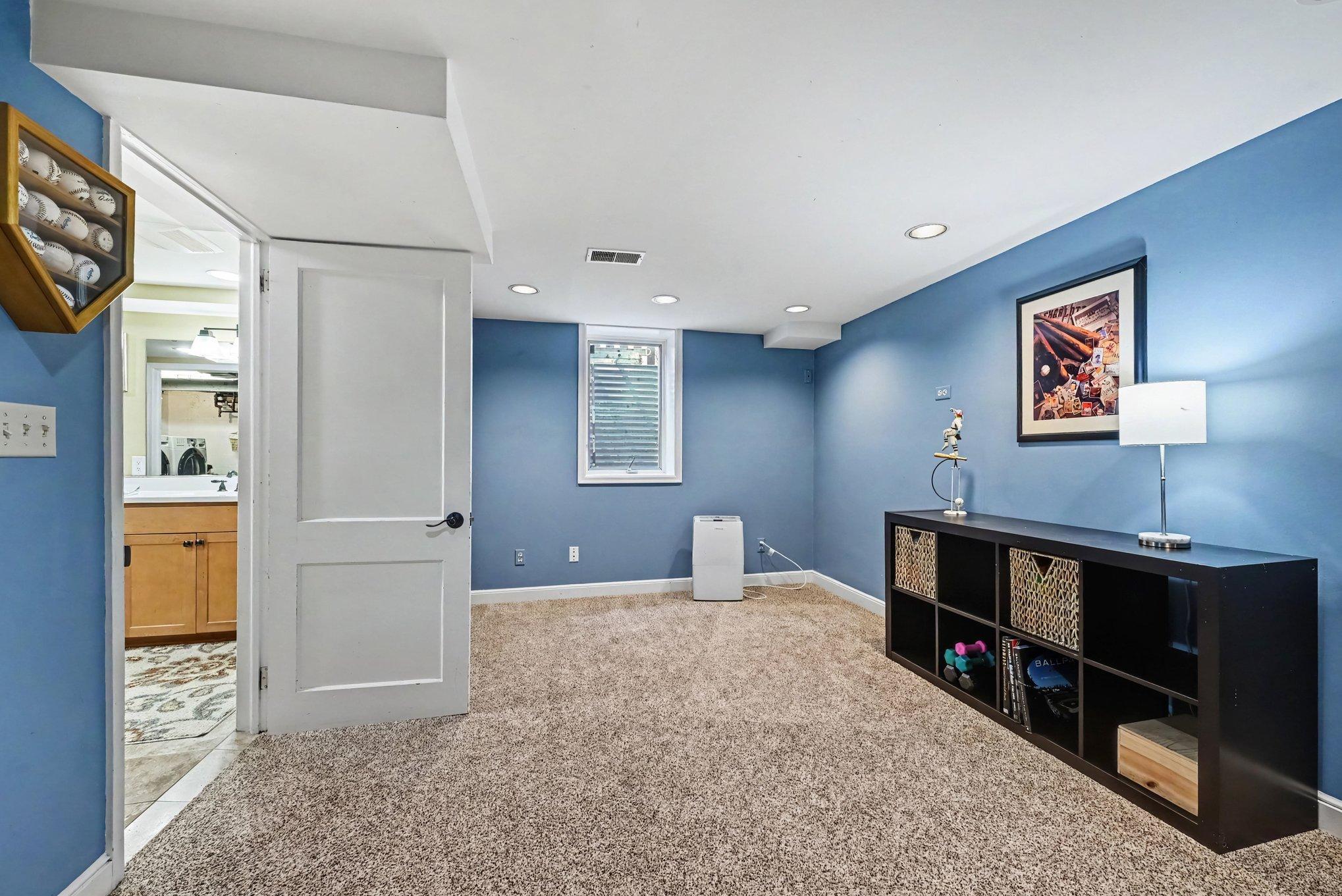 1820 Montreal Avenue Property Photo 24