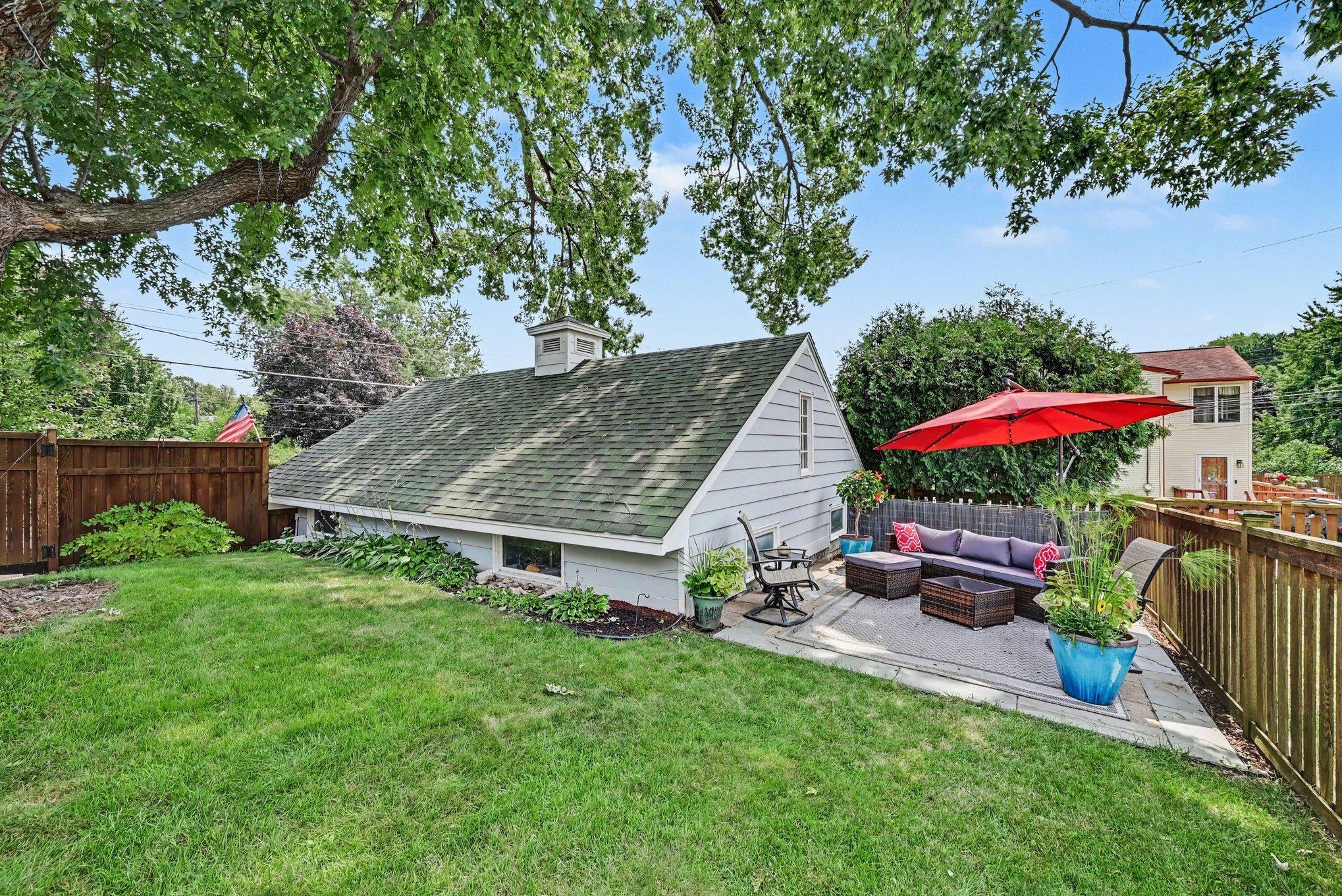 1820 Montreal Avenue Property Photo 29