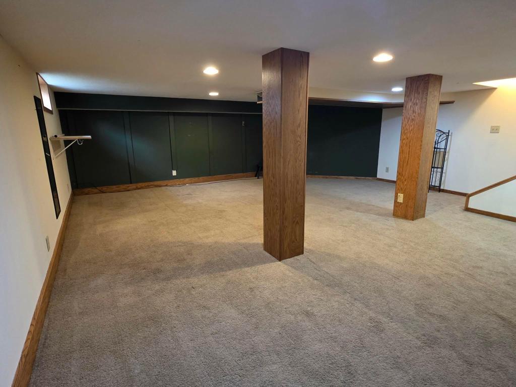 1233 8th Avenue Ne Property Photo 11