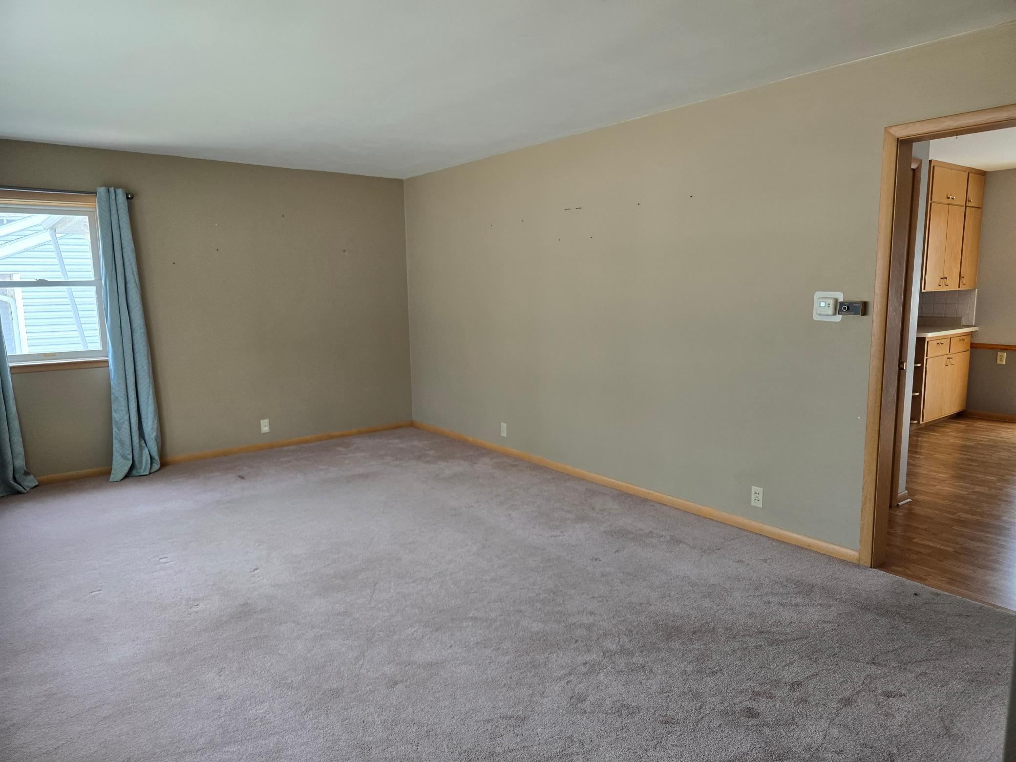 306 E Crawford Street Property Photo 7
