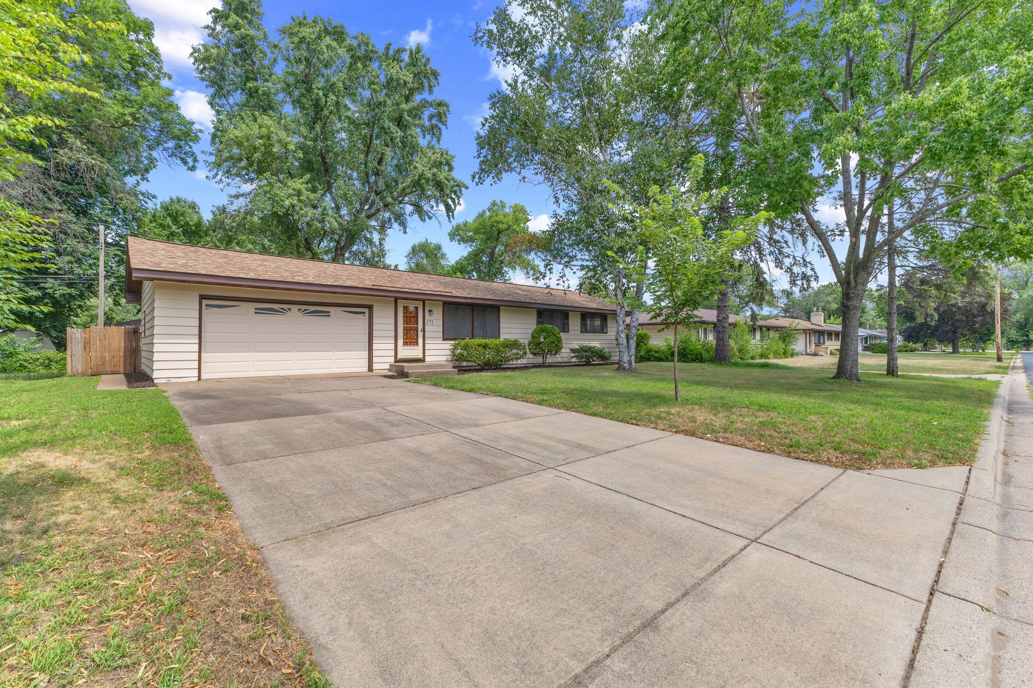 171 63rd Way Ne Property Photo 1