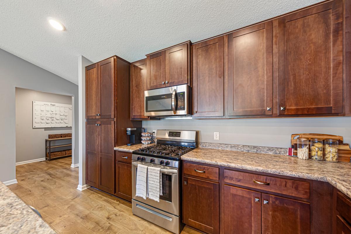 1520 Willow Circle Property Photo 8