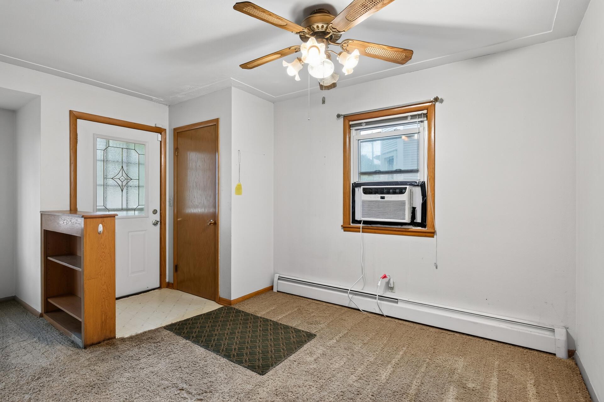 107 Oak Avenue N Property Photo 6
