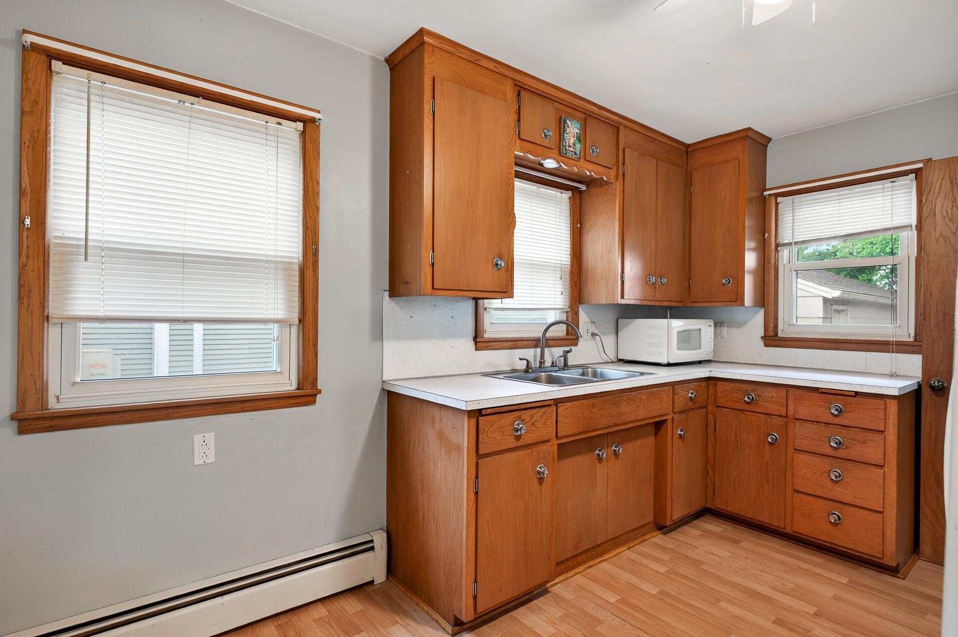 107 Oak Avenue N Property Photo 8
