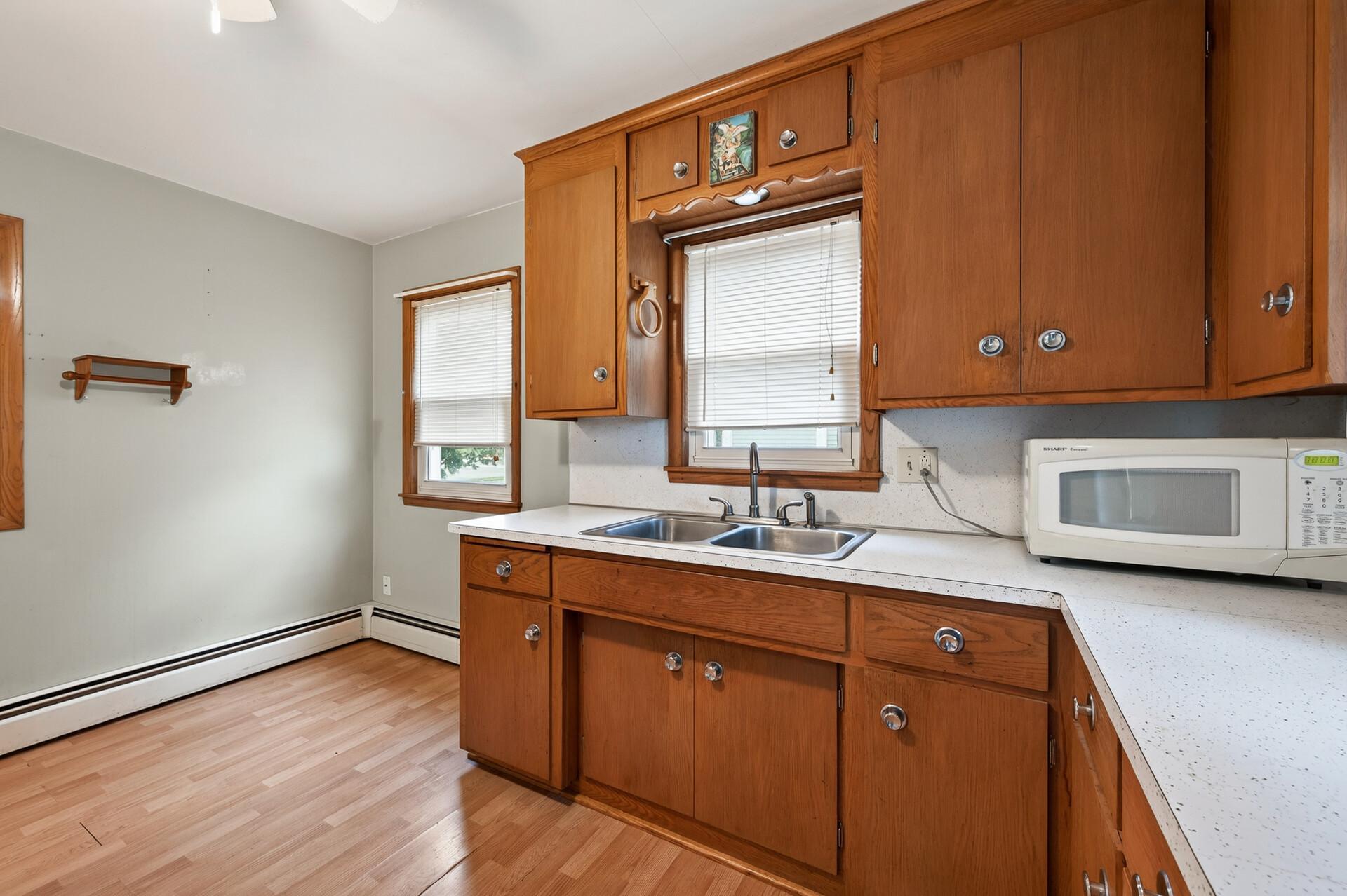 107 Oak Avenue N Property Photo 10