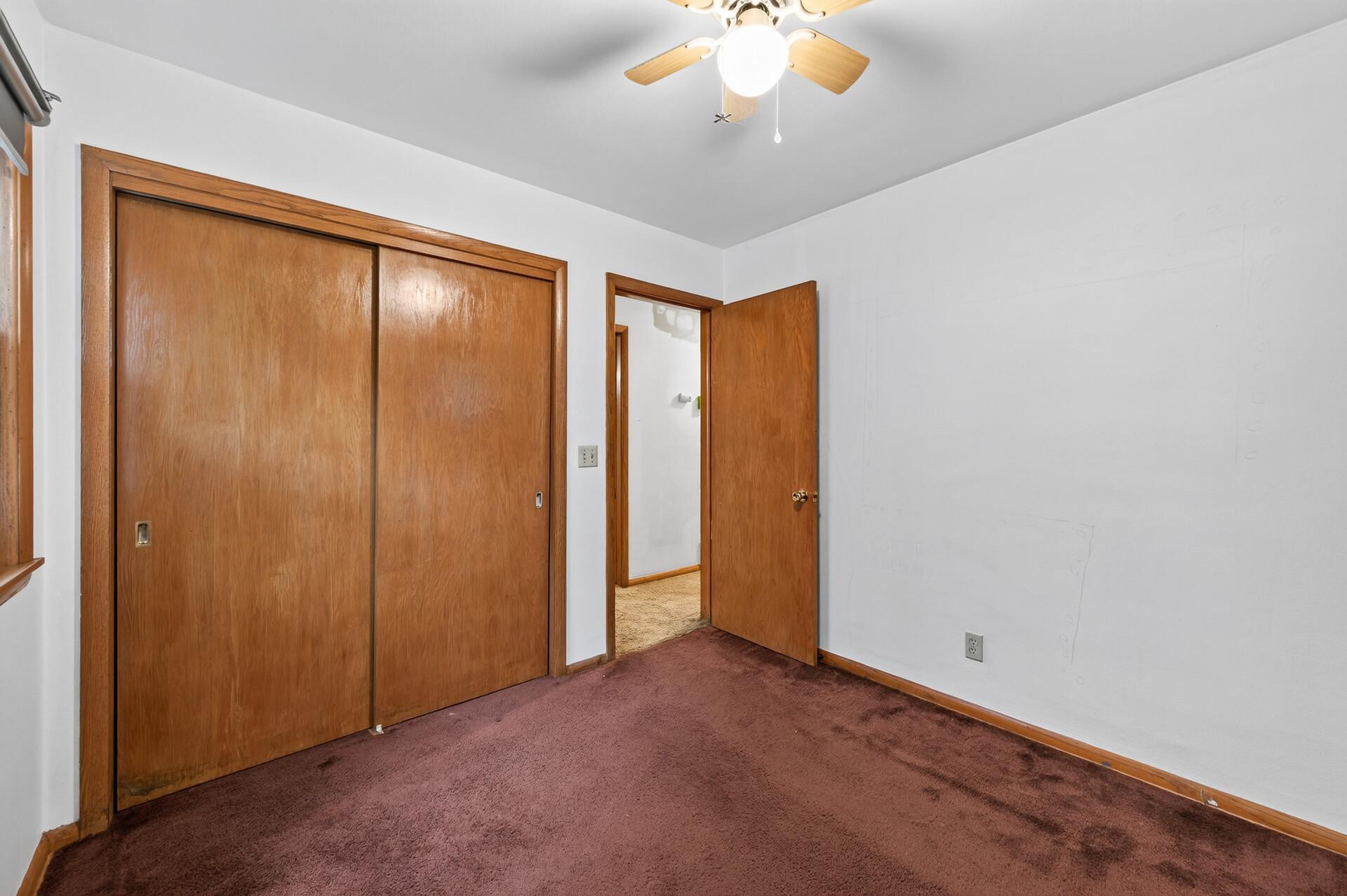 107 Oak Avenue N Property Photo 14