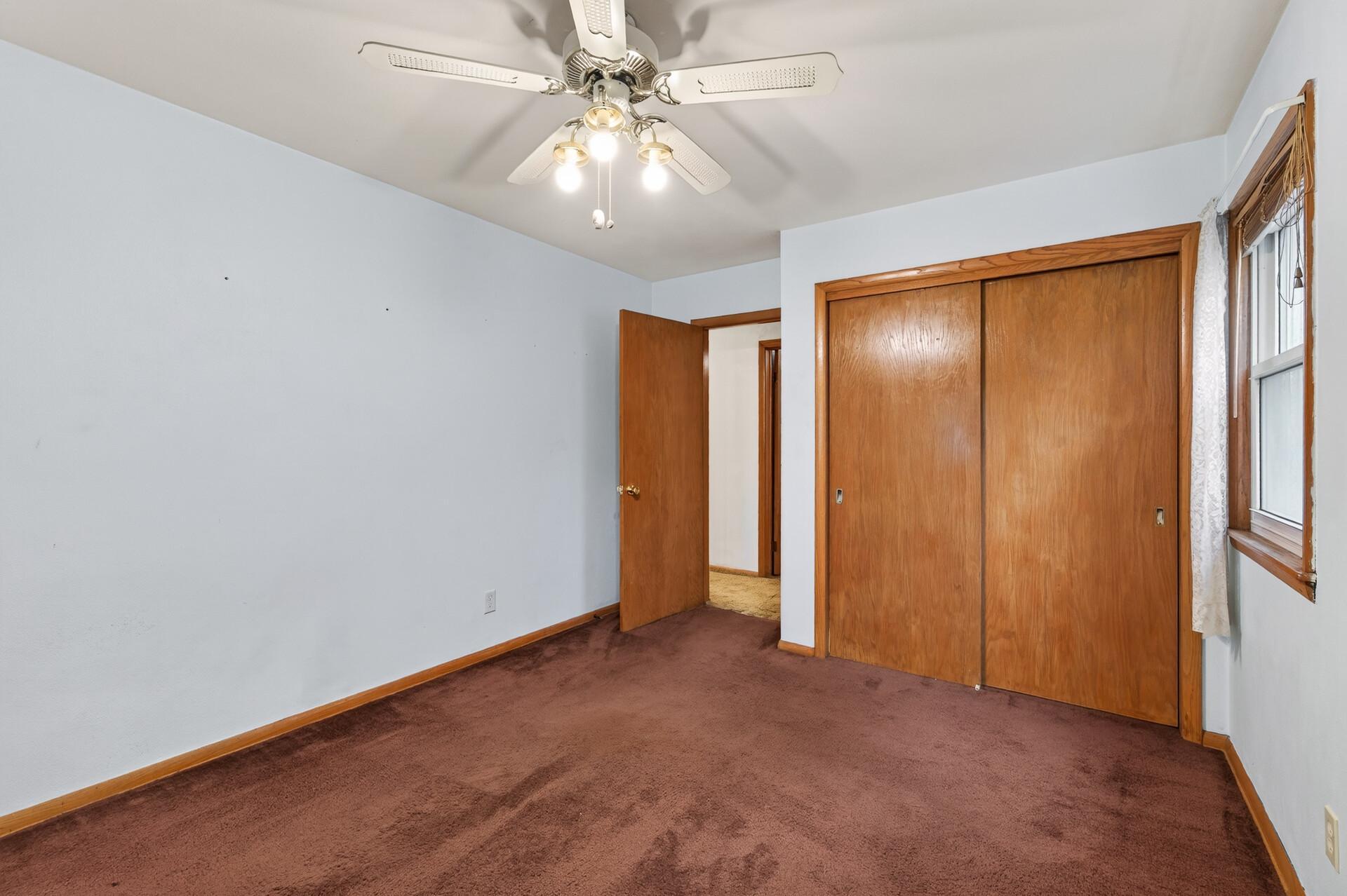 107 Oak Avenue N Property Photo 17