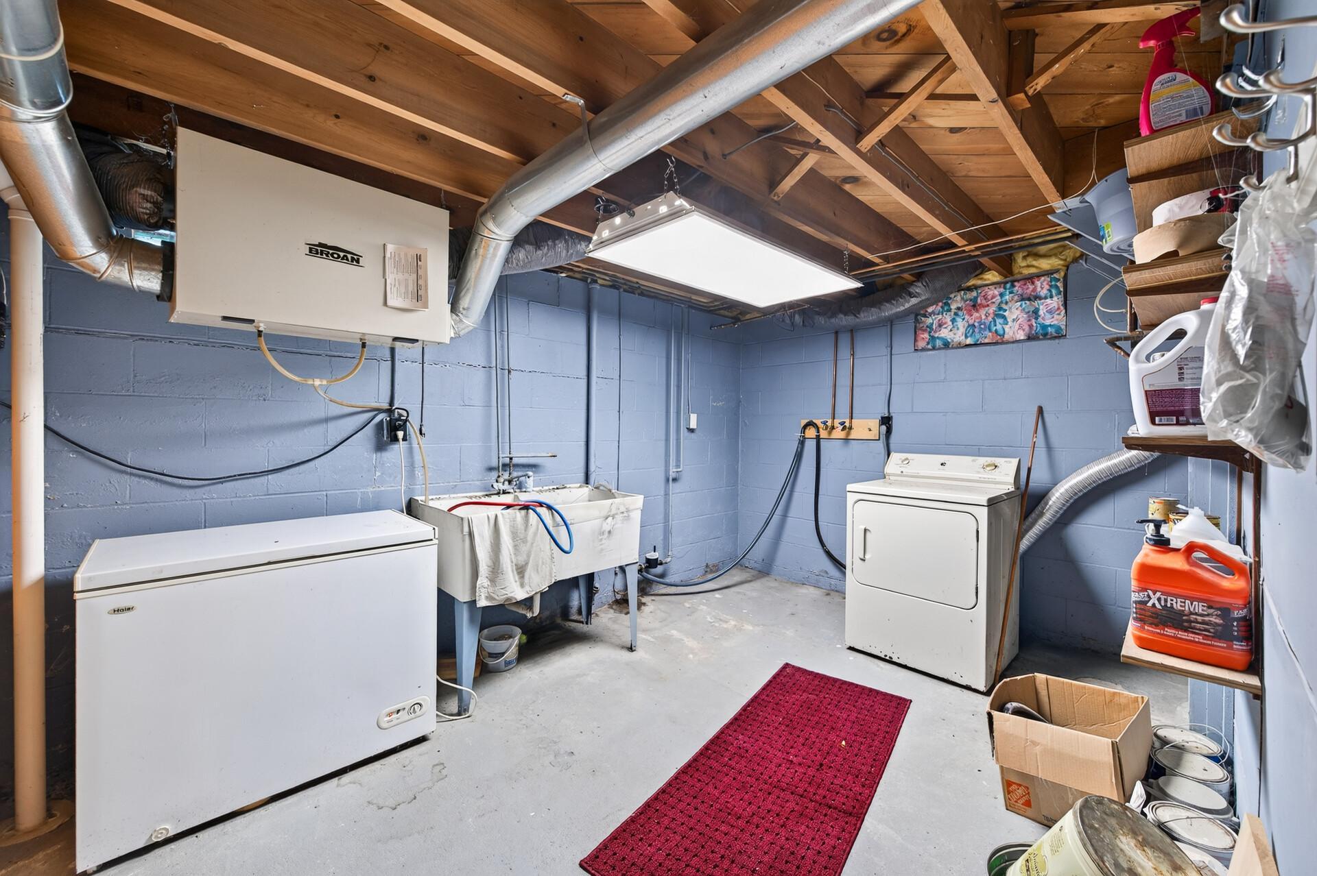 107 Oak Avenue N Property Photo 26