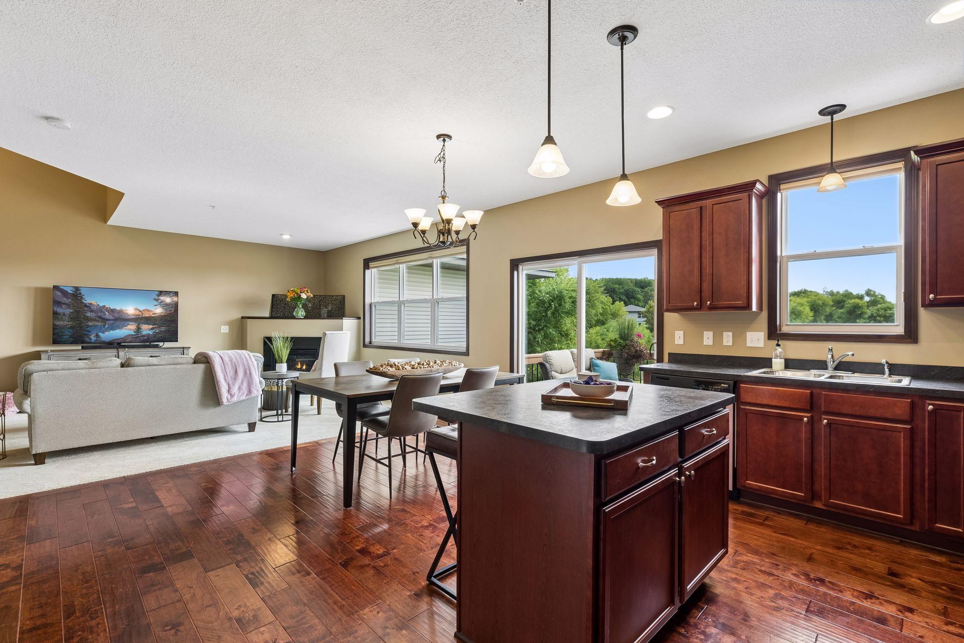 1232 Vernon Drive Property Photo 4