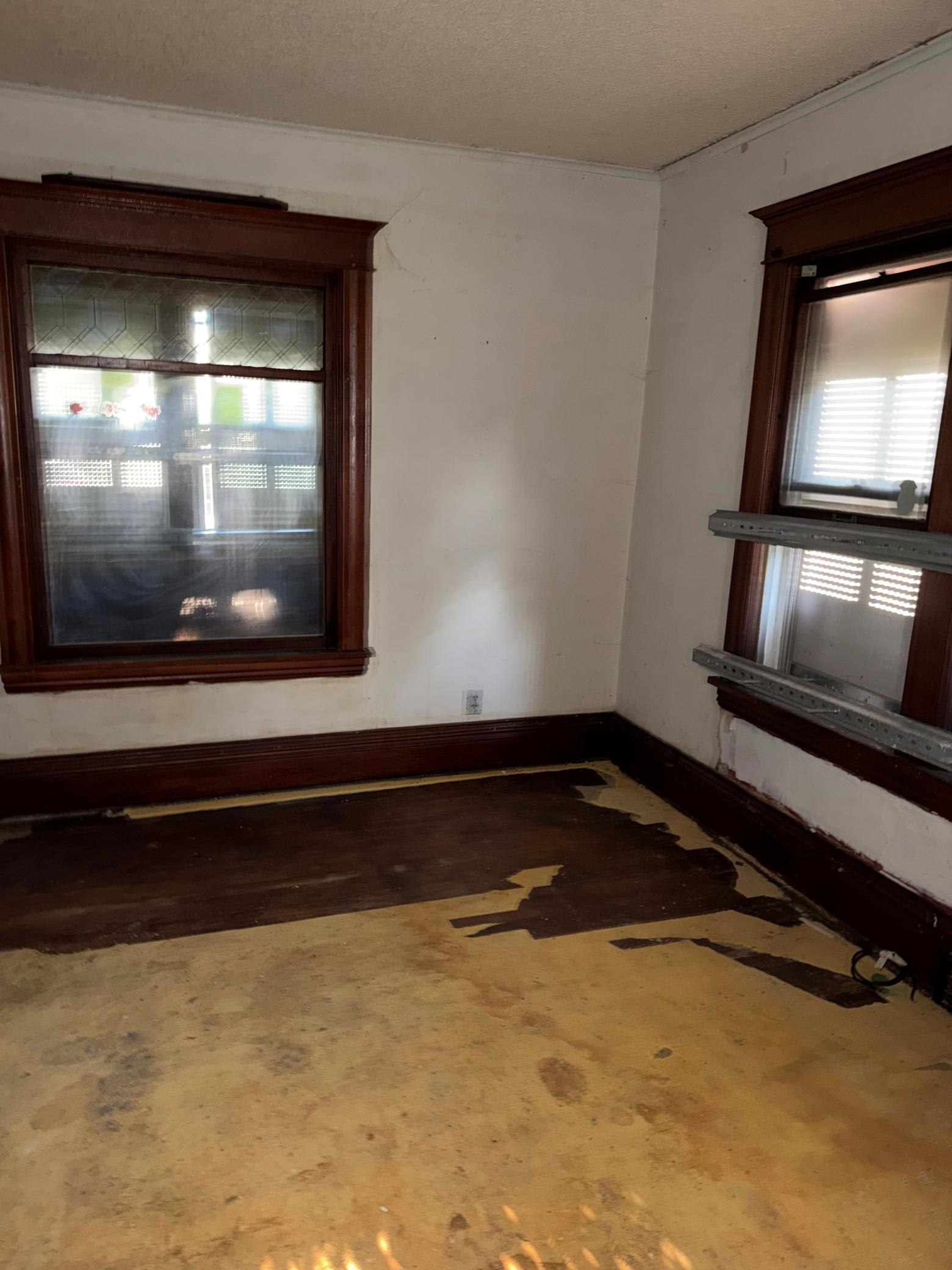 2030 Russell Avenue N Property Photo 5