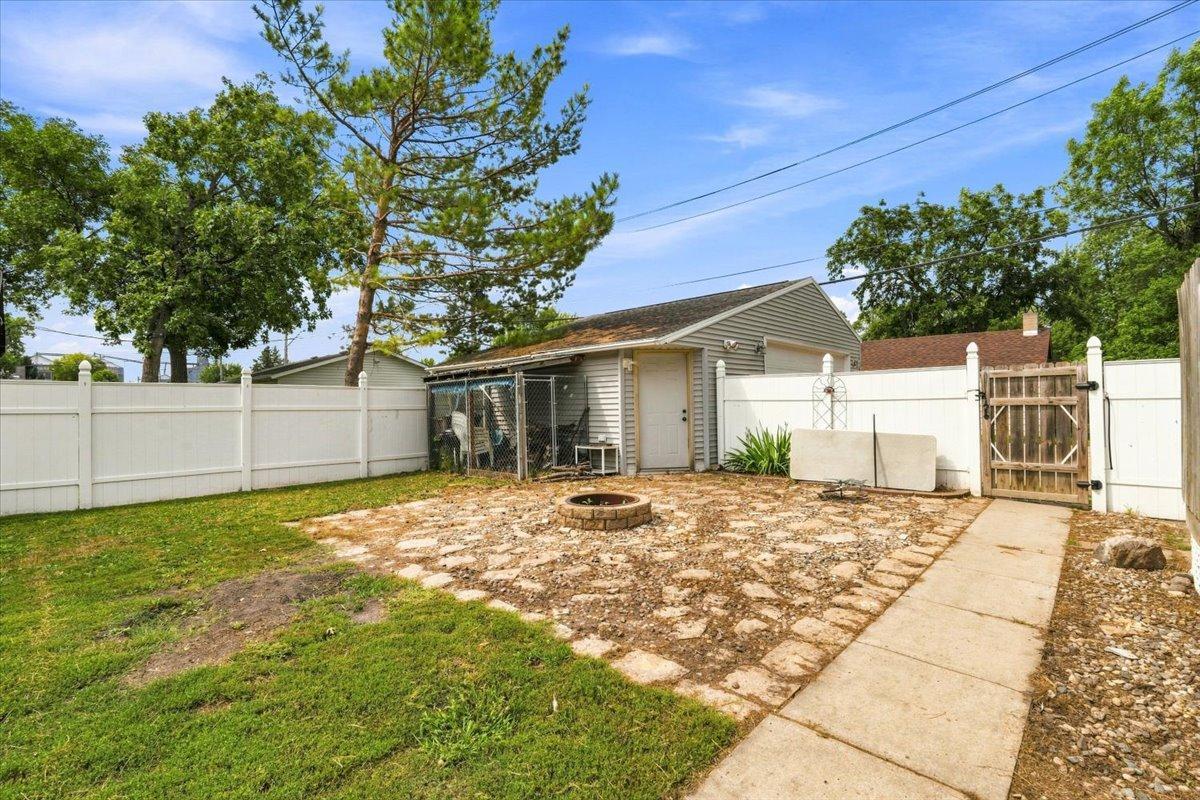 413 8th Street N Property Photo 98