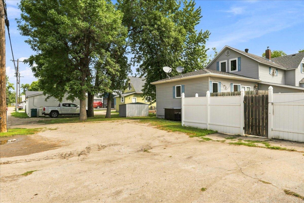 413 8th Street N Property Photo 101