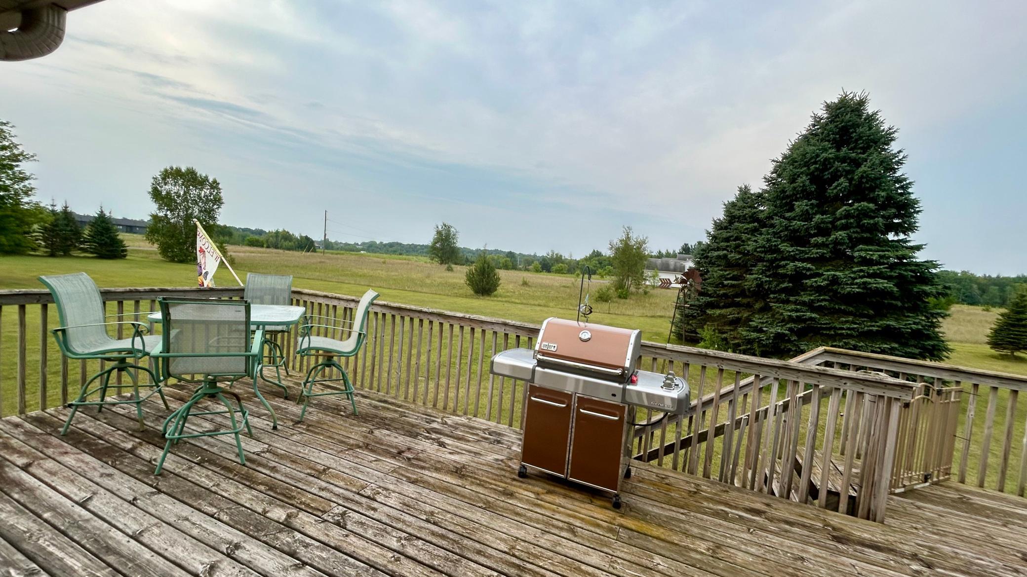 43838 Falcon Avenue Property Photo 6