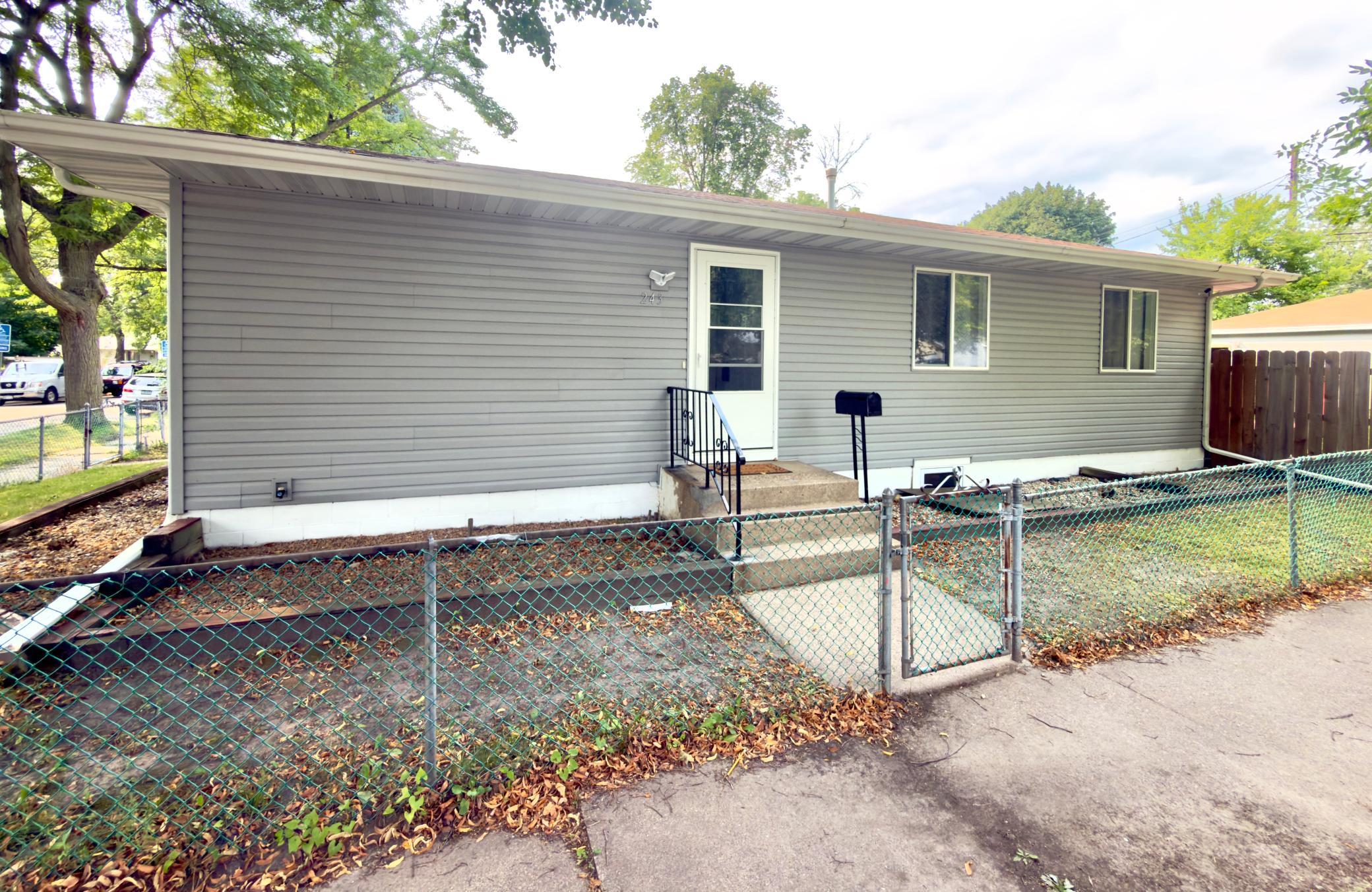 243 Winifred Street E Property Photo 1
