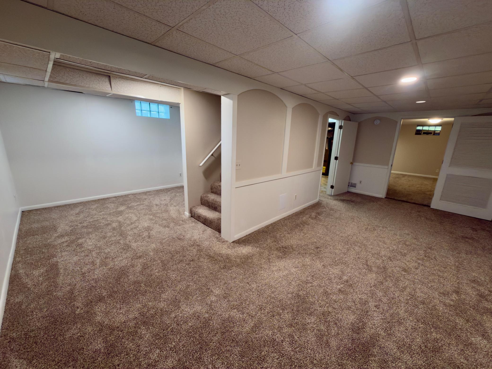 243 Winifred Street E Property Photo 19