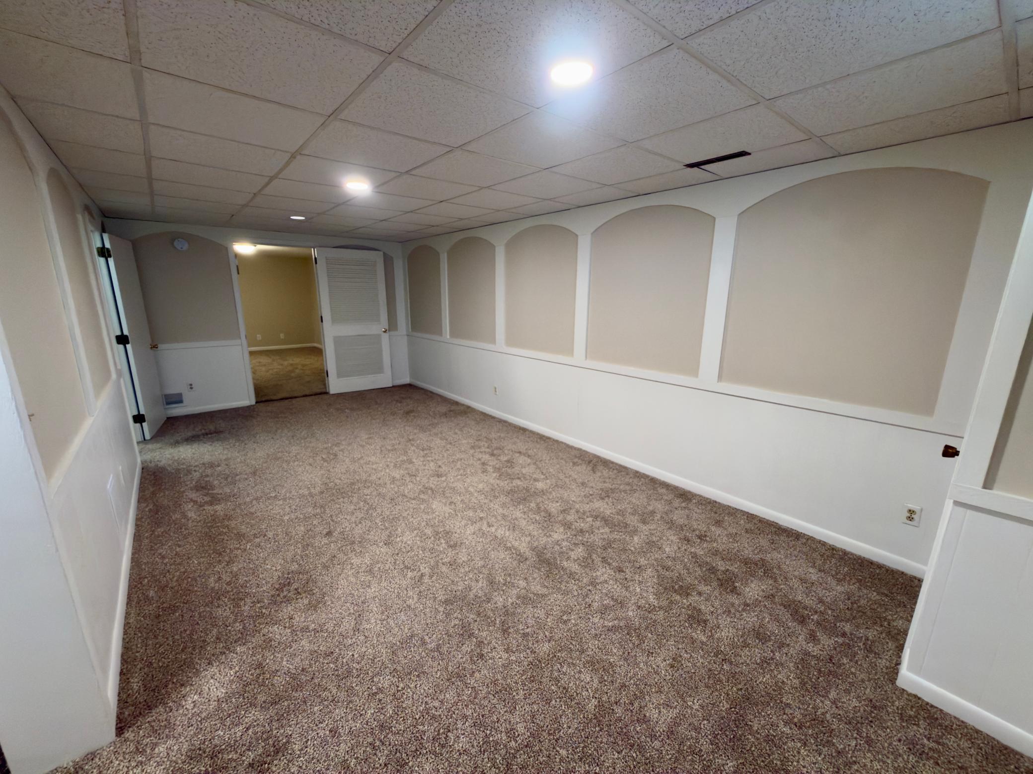 243 Winifred Street E Property Photo 21