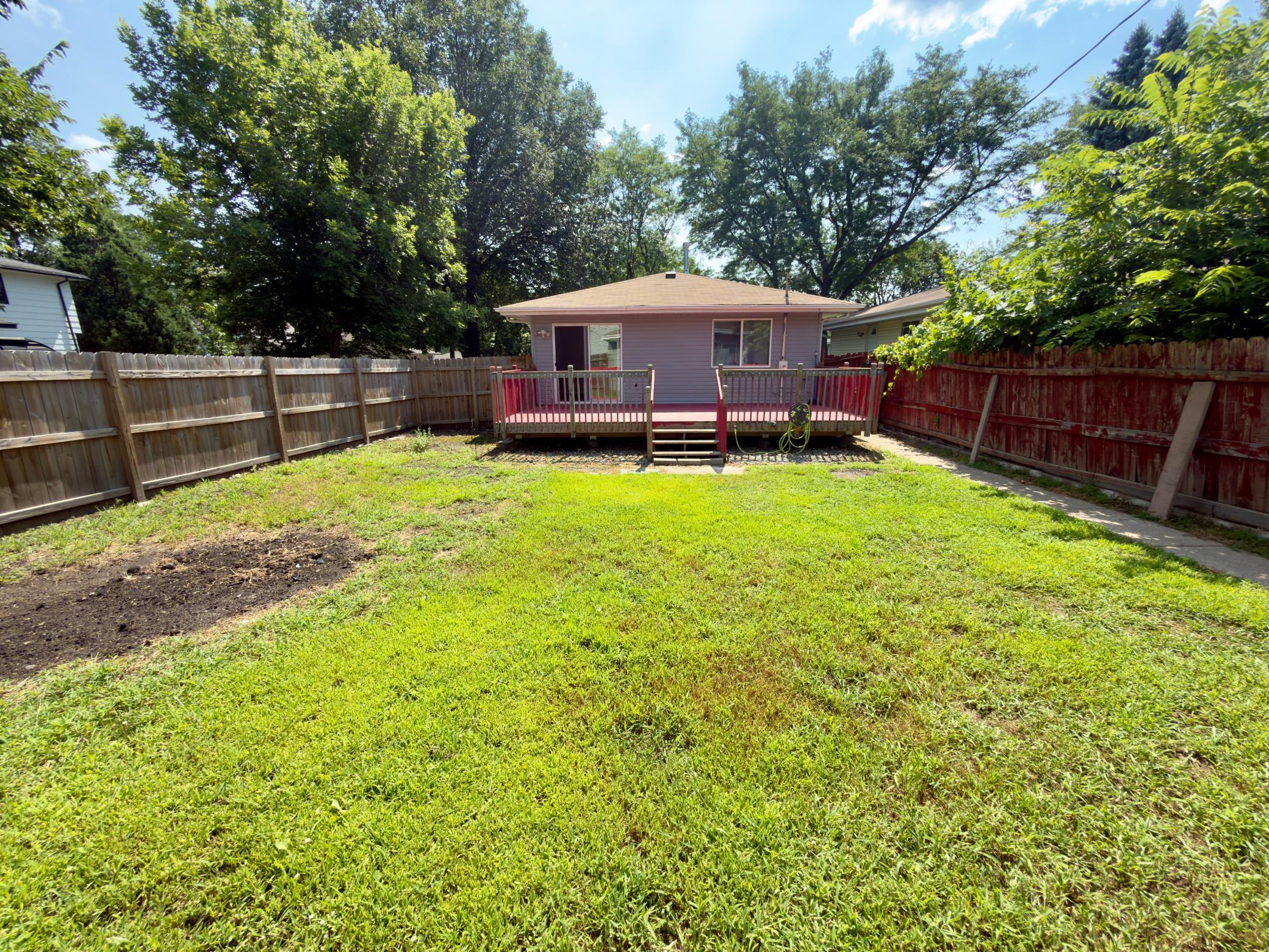 243 Winifred Street E Property Photo 33