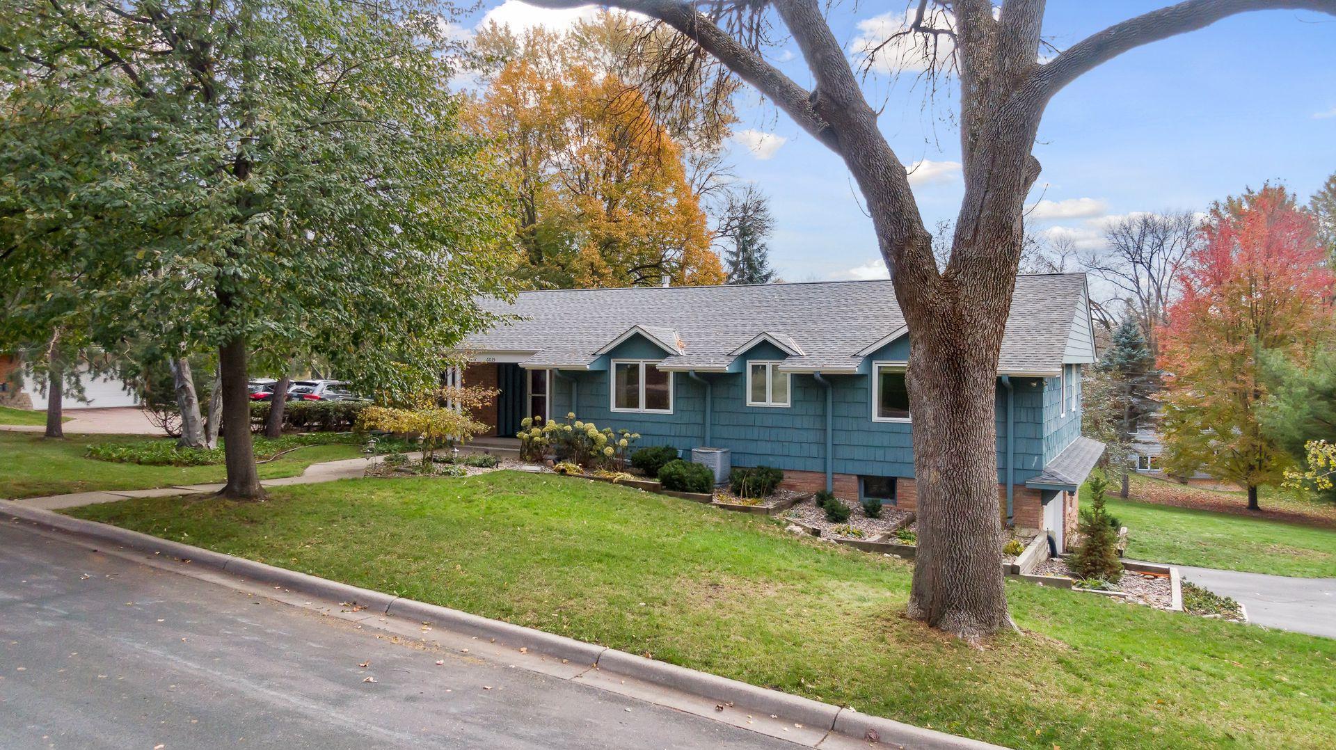 6015 Saxony Road Property Photo 1