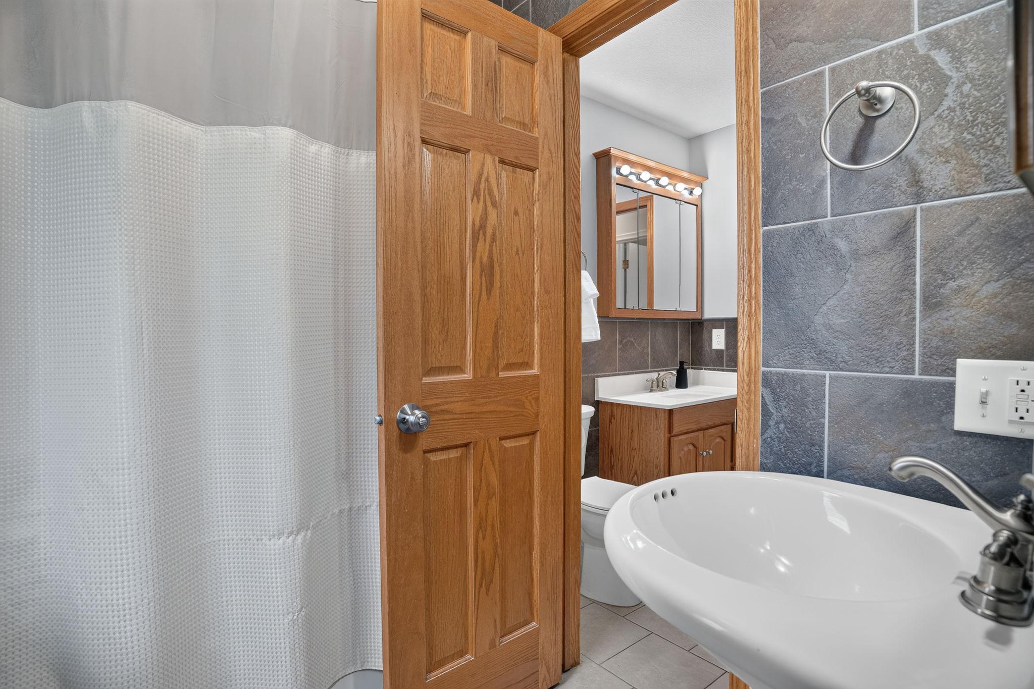 3274 68th Court E Property Photo 8