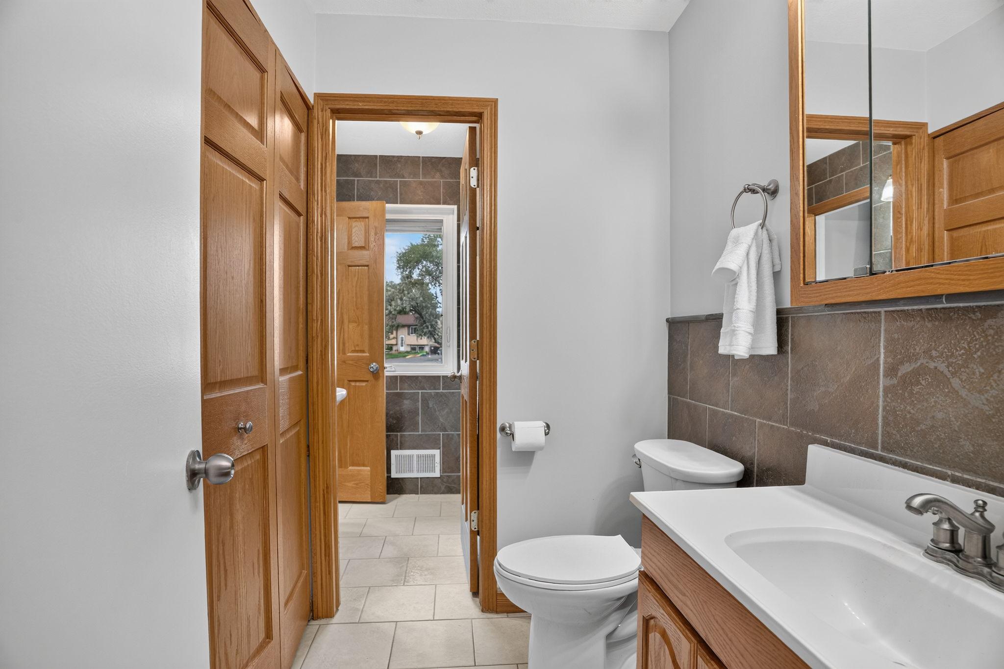 3274 68th Court E Property Photo 9
