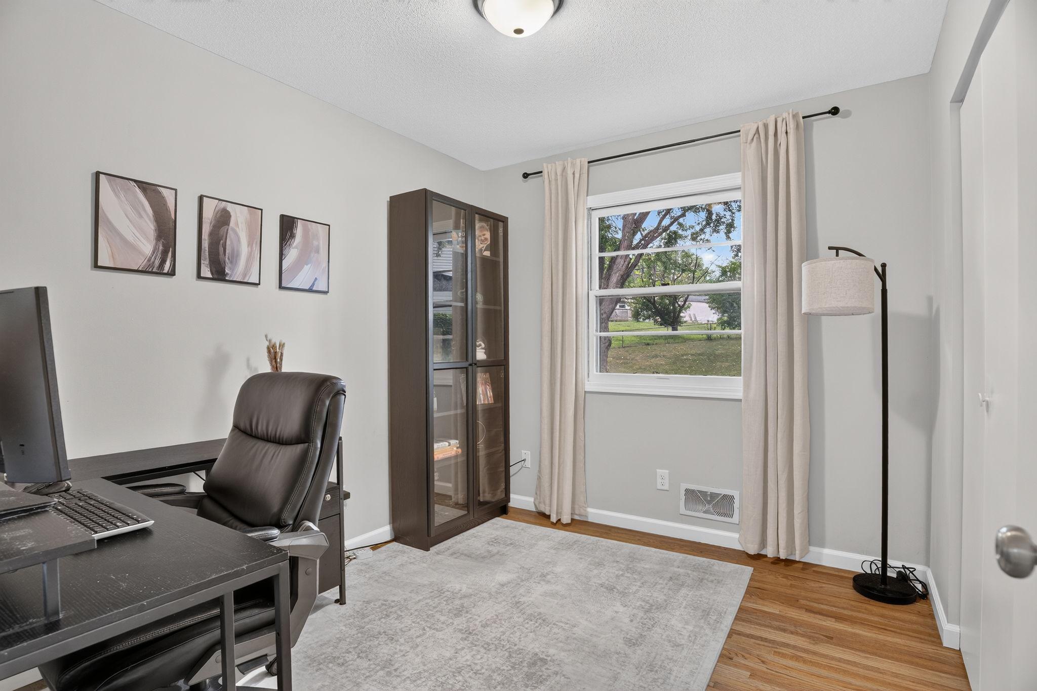 3274 68th Court E Property Photo 11