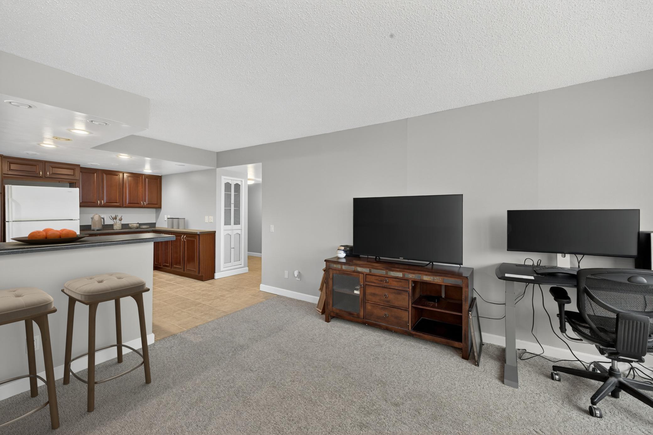 207 5th Avenue Sw 202 Property Photo 17