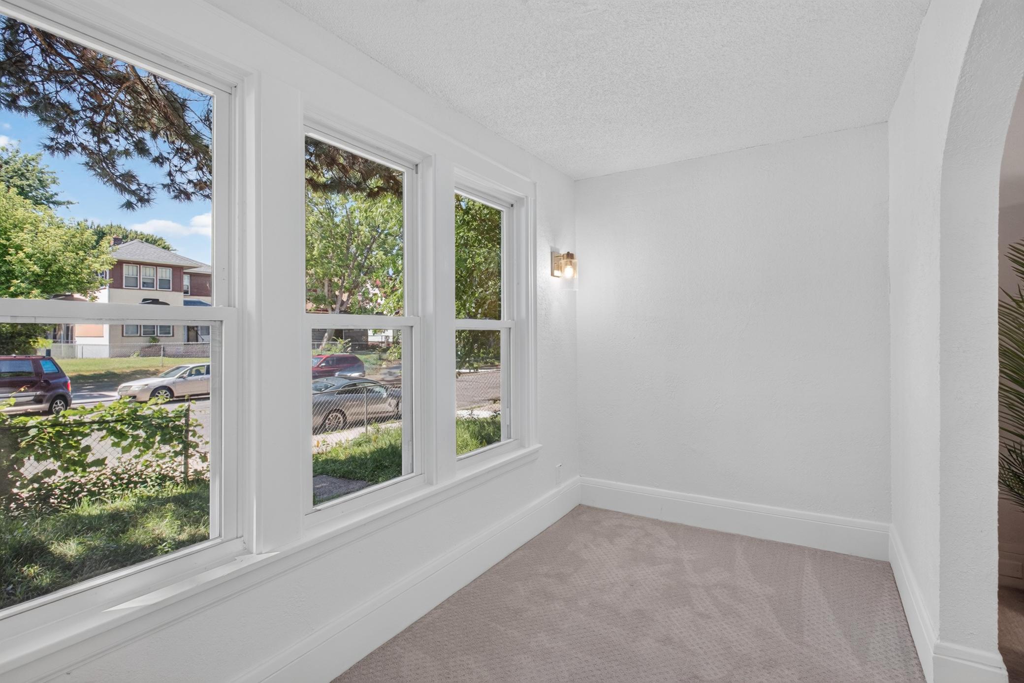 3722 Fremont Avenue N Property Photo 11