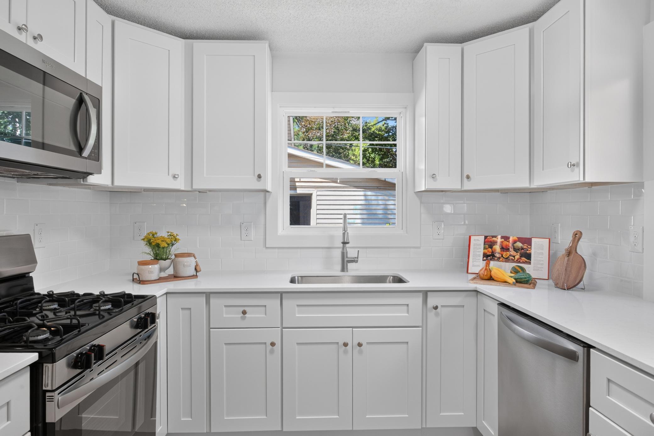 3722 Fremont Avenue N Property Photo 16