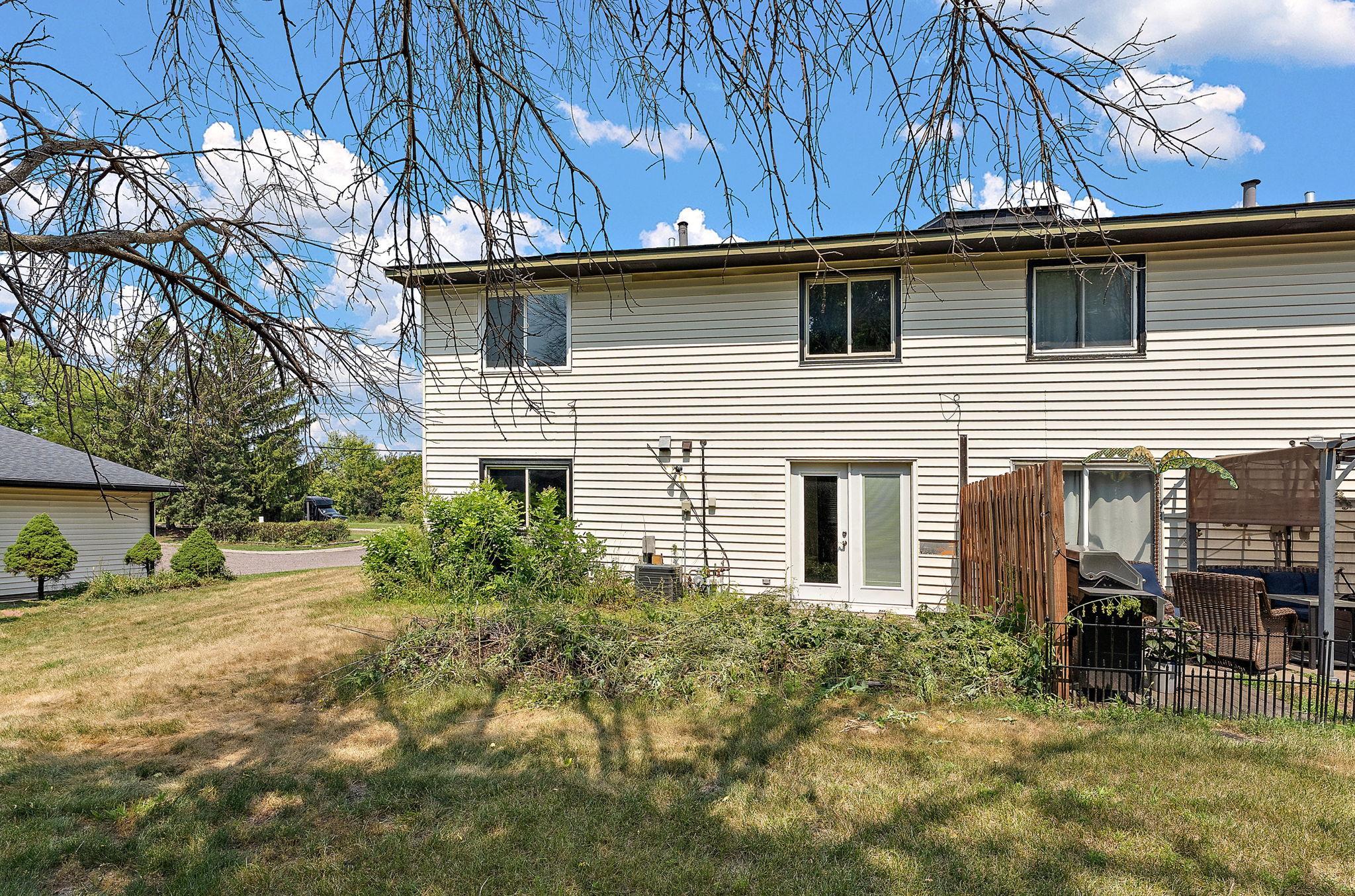 7747 89th Avenue N Property Photo 27
