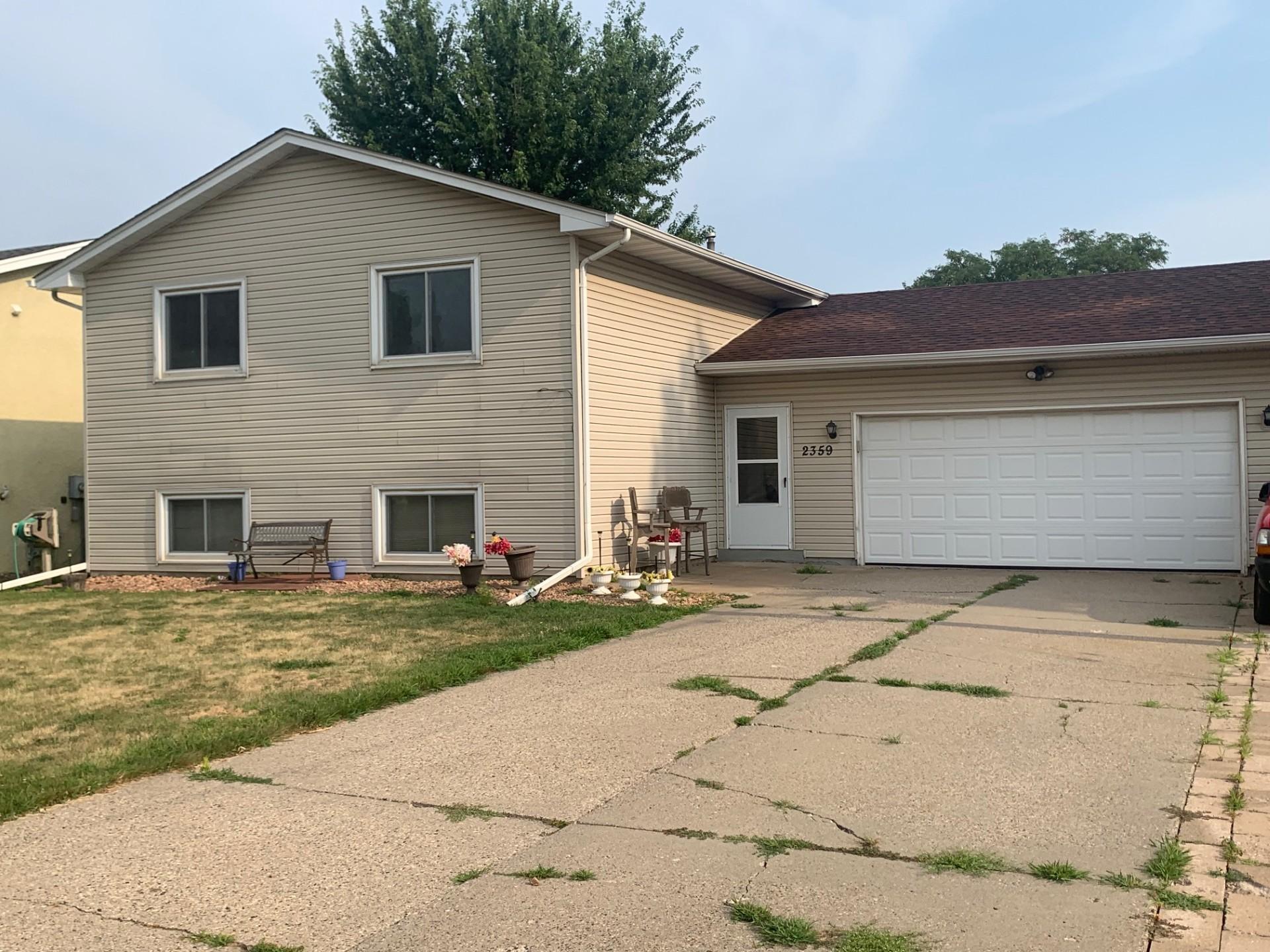 2359 17th Avenue E Property Photo 2