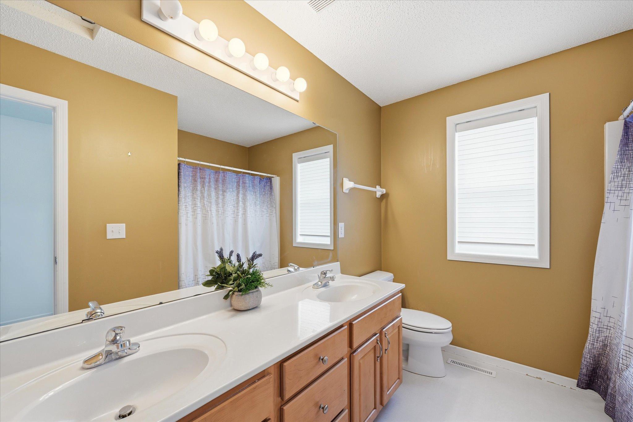 2410 Meadow Drive Property Photo 20