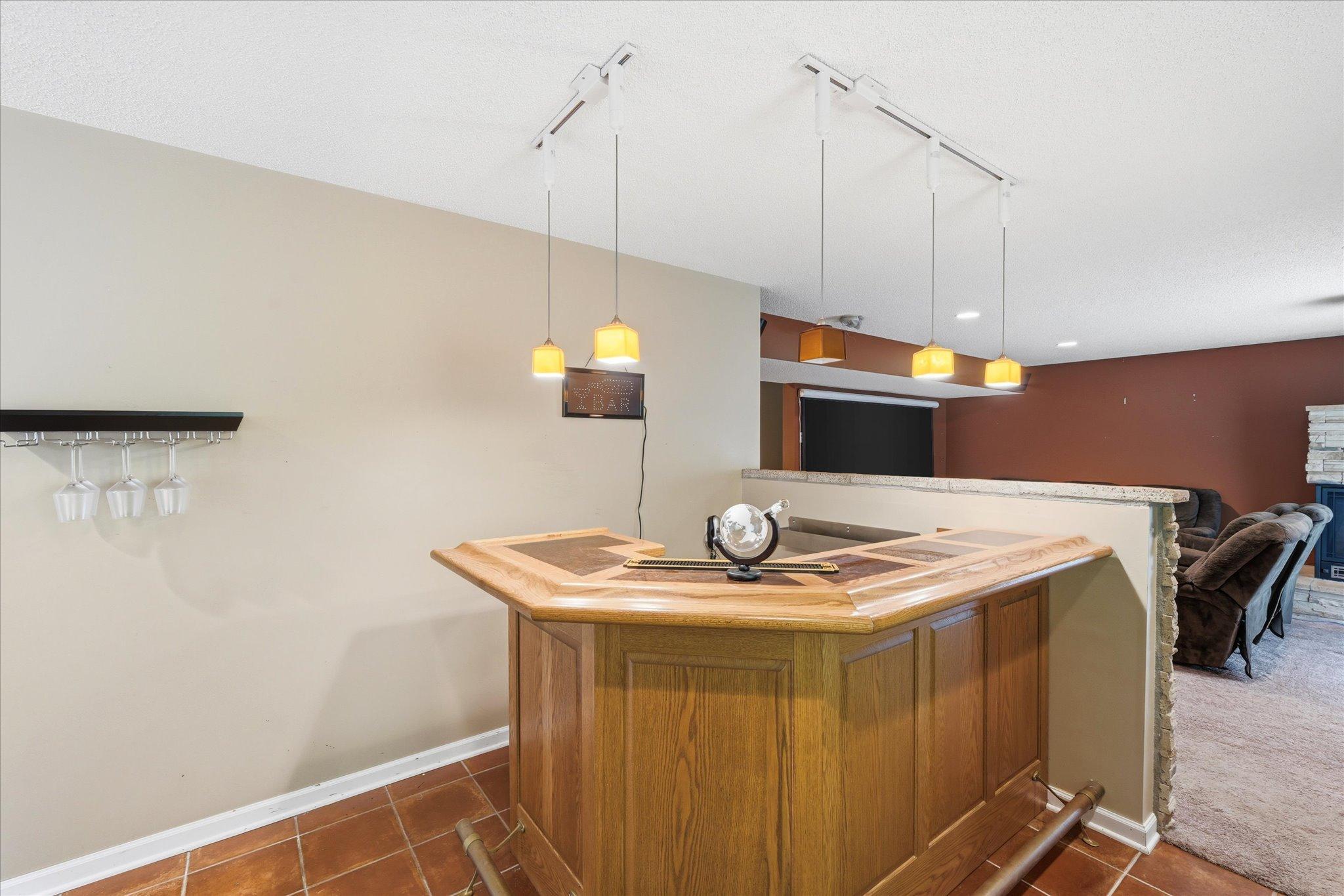 2410 Meadow Drive Property Photo 24