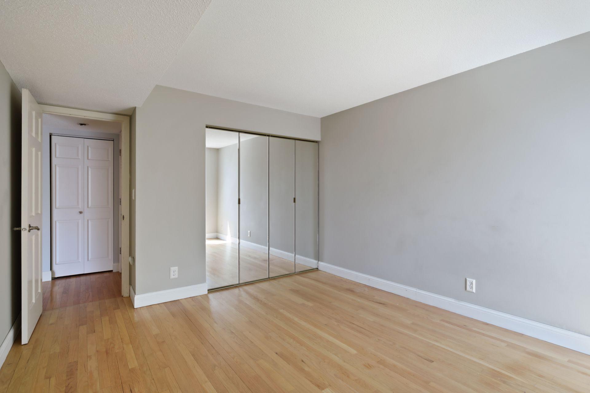 232 W Franklin Avenue 206 Property Photo 13