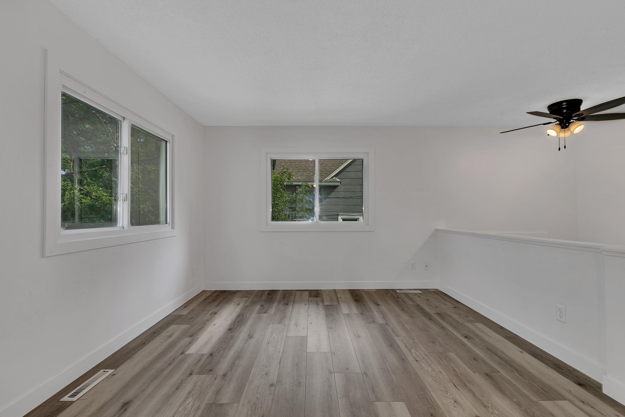 137 18th Avenue N Property Photo 10