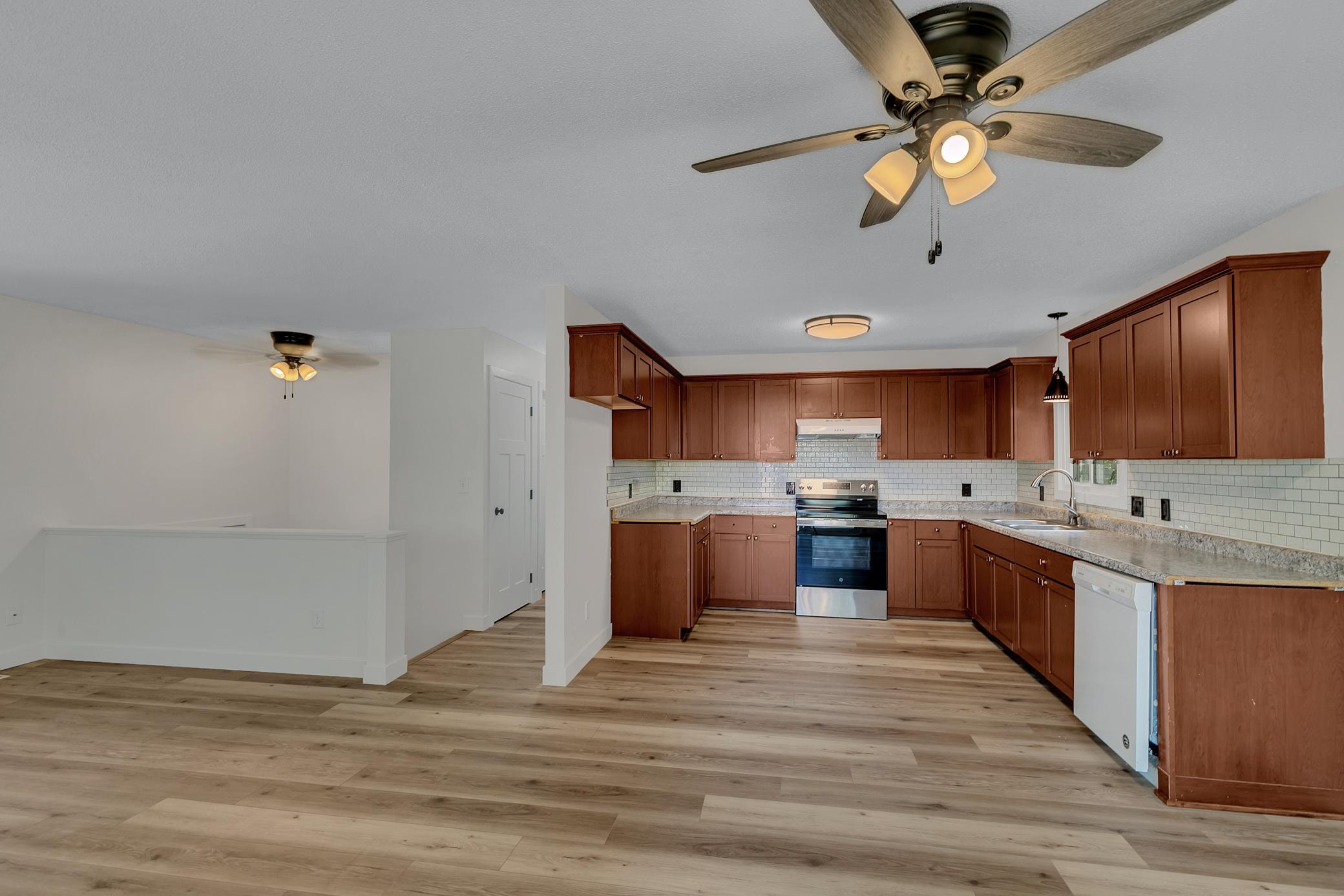 137 18th Avenue N Property Photo 18
