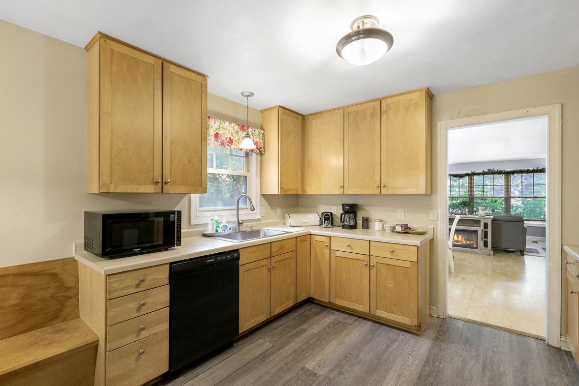 582 State Street Property Photo 14