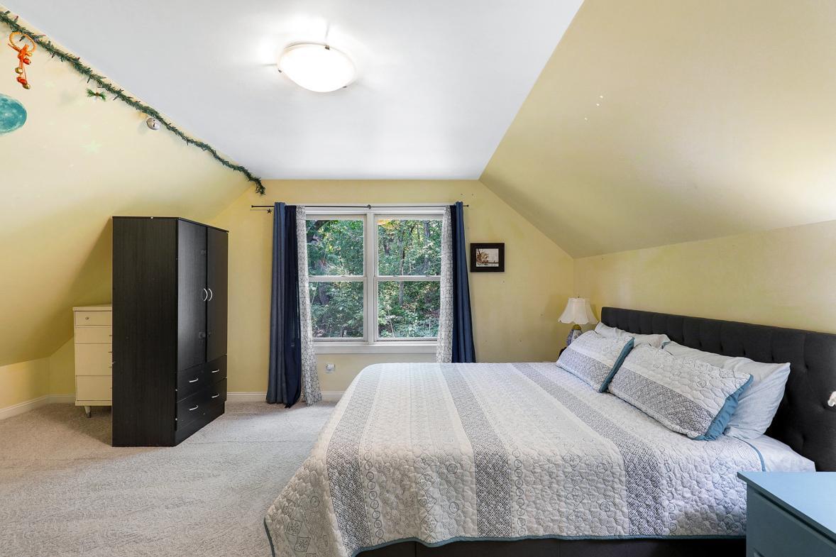 582 State Street Property Photo 20