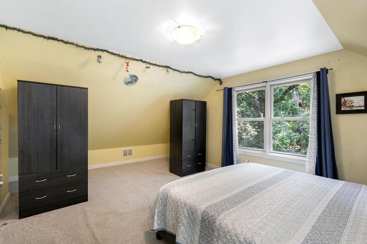 582 State Street Property Photo 21