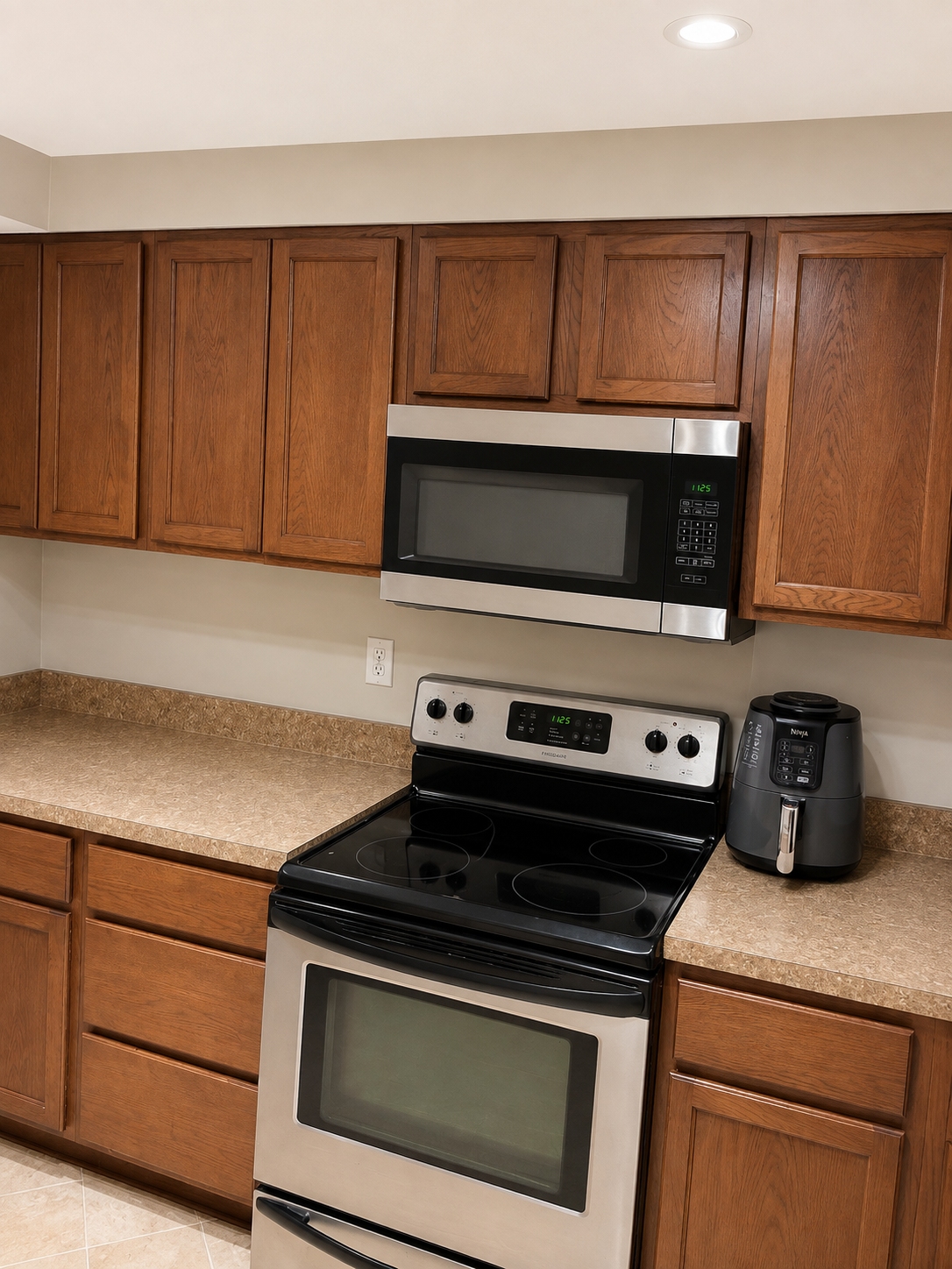 4859 Bryant Avenue N Property Photo 6