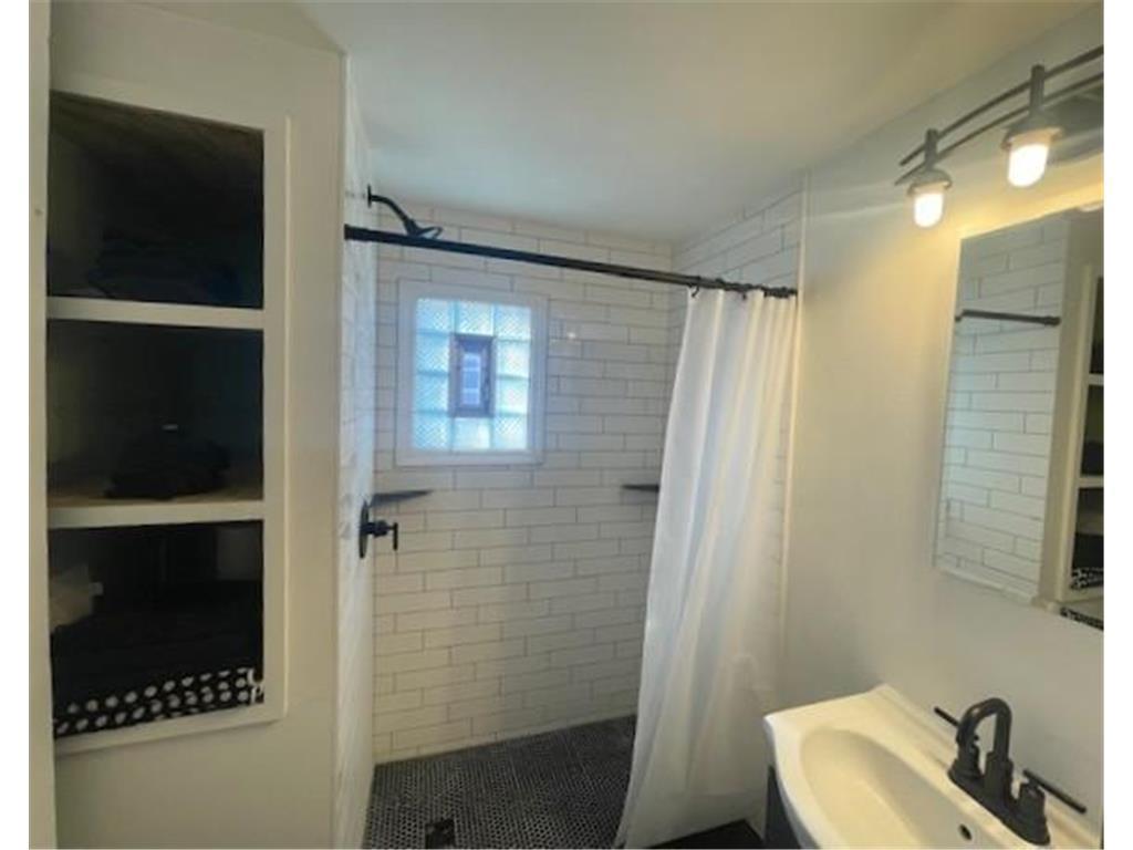 25 Winter Street Property Photo 11