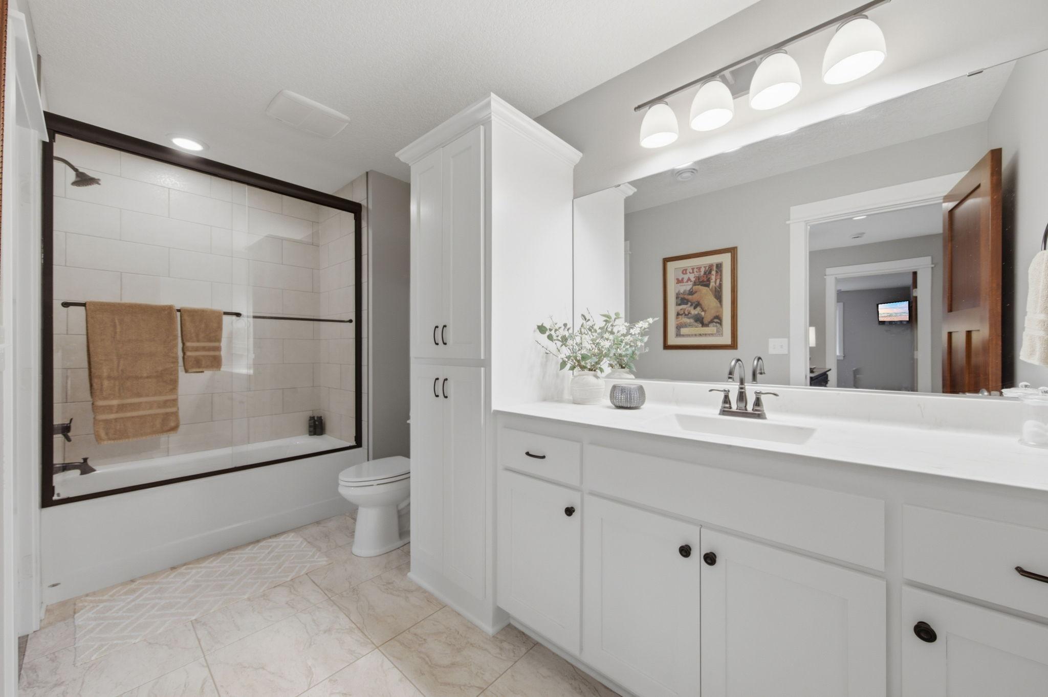 13728 Orchard Road Property Photo 32