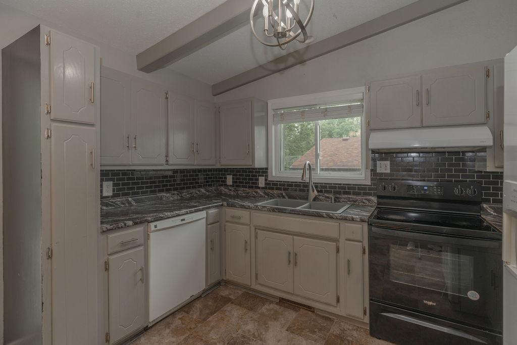 2041 Northway Circle Property Photo 11