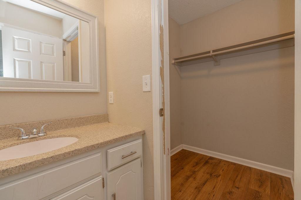 2041 Northway Circle Property Photo 33