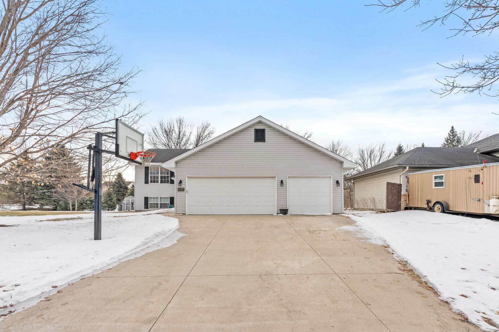 950 Herbert Street Property Photo 2