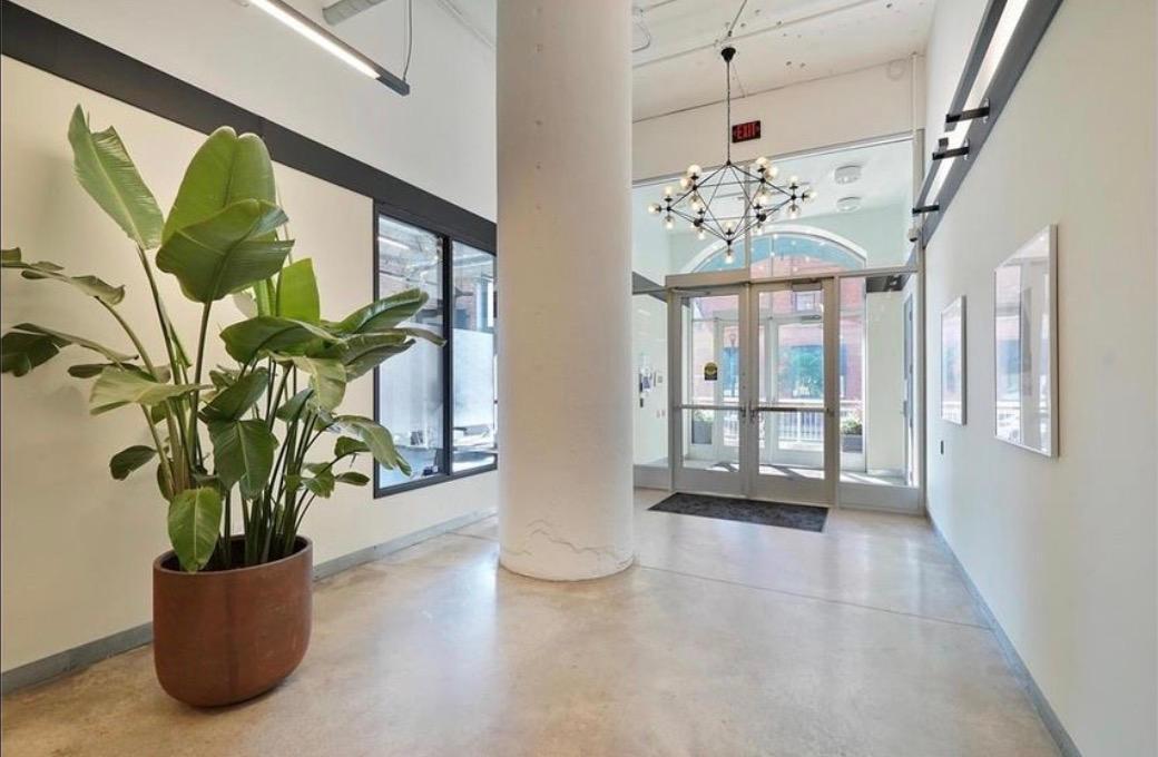 250 Park Avenue 712 Property Photo 15