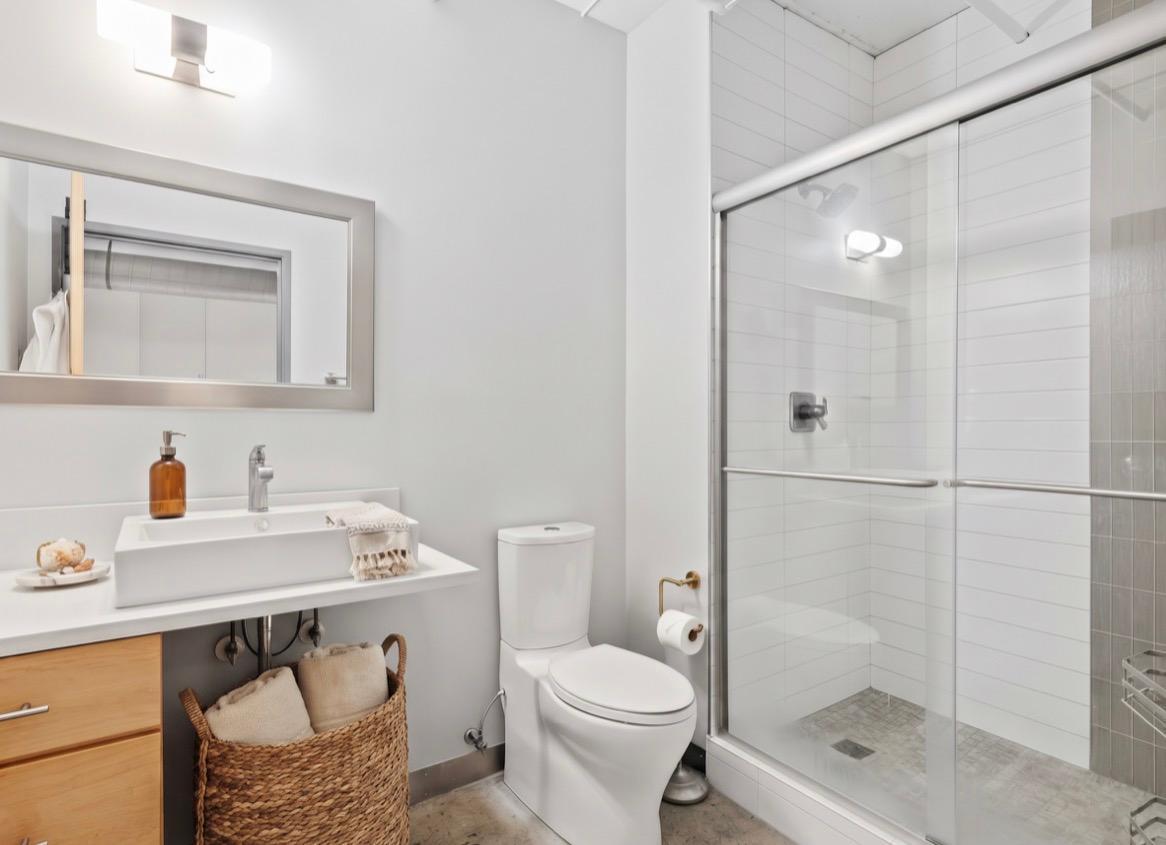 250 Park Avenue 712 Property Photo 15