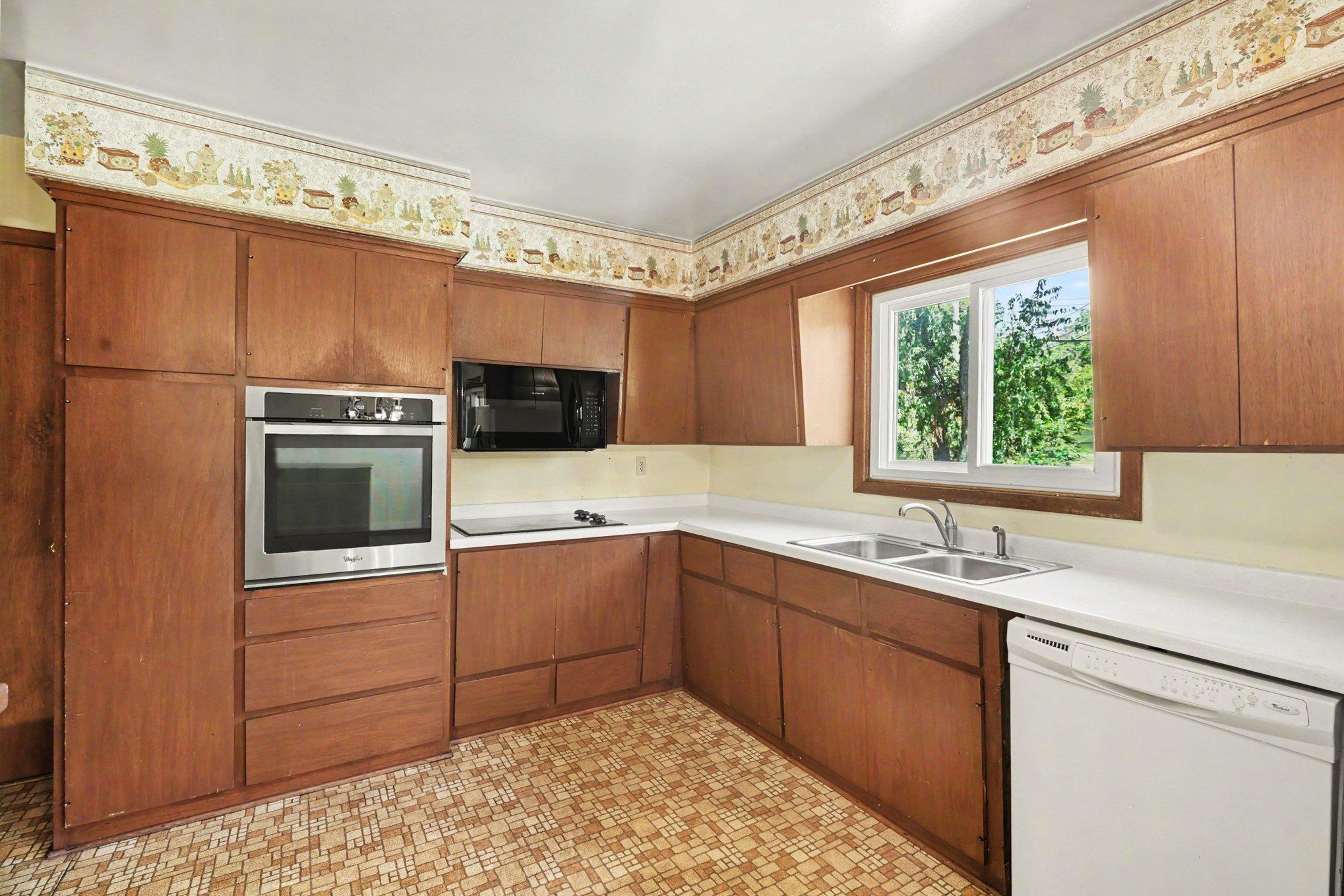 217 Dawn Avenue Property Photo 10